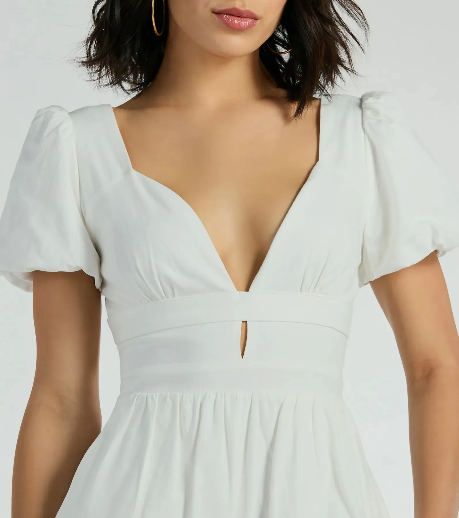 One Take Puff Sleeve V-Neck Linen Romper sold by Windsor product image thumbnail 4