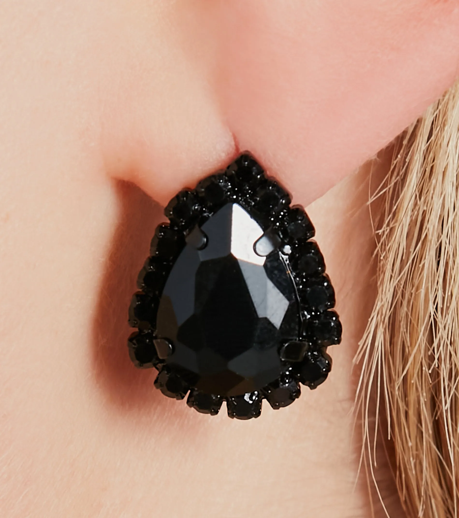 Luxe Drama Gemstone Necklace And Earrings Set sold by Windsor product image thumbnail 2