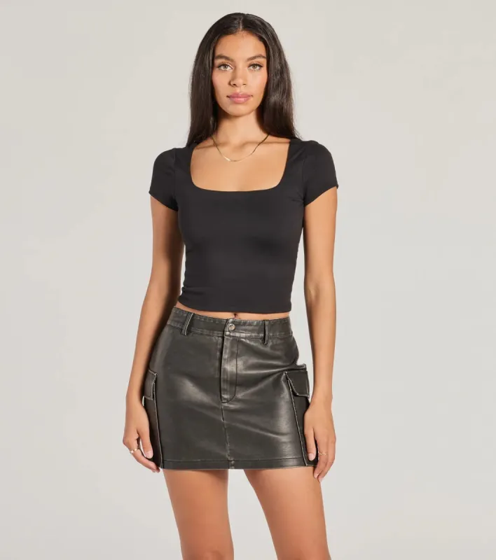 The View And You Short Sleeve Tie Back Crop Top sold by Windsor