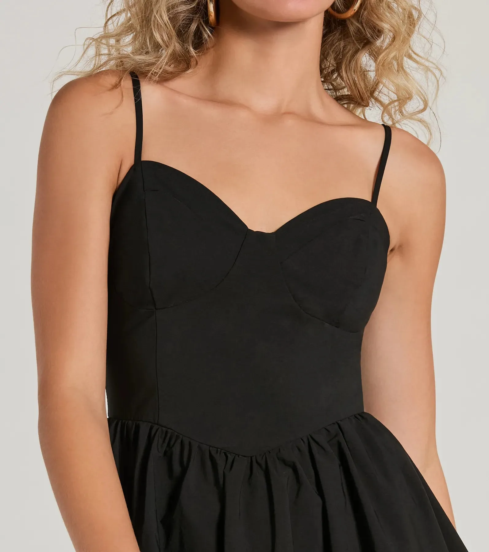 Win Hearts Sweetheart Woven Short Skater Dress sold by Windsor product image thumbnail 4