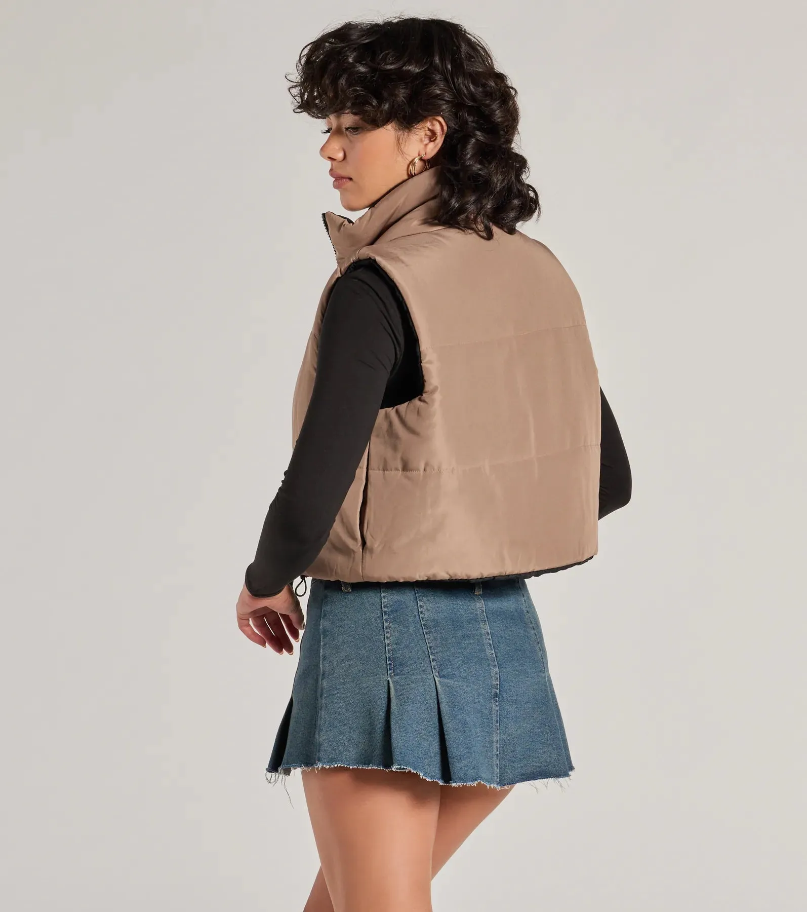 Casual Sleek Reversible Cropped Puffer Vest sold by Windsor product image thumbnail 2