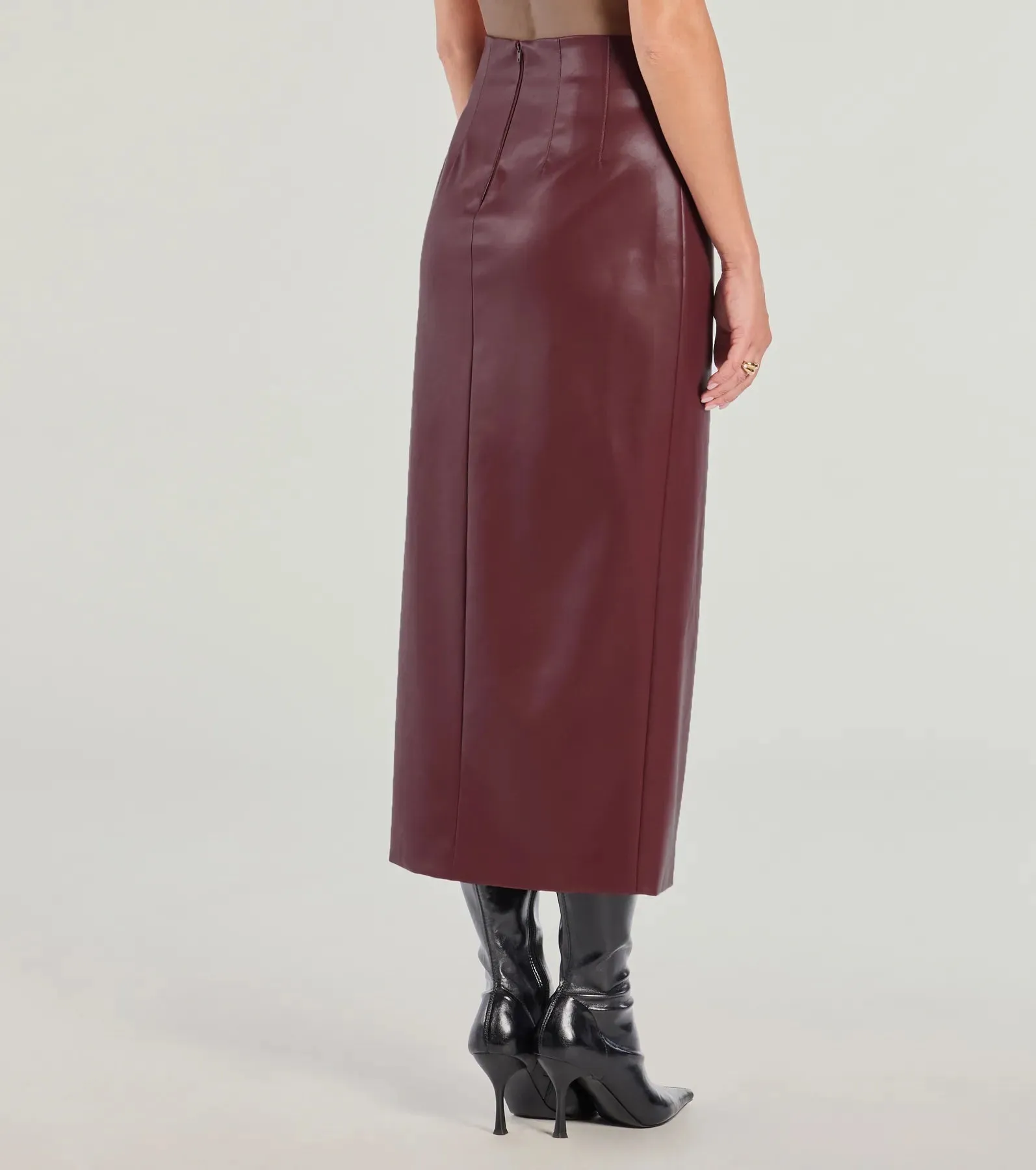 Chic Moment High-Slit Faux Leather Midi Skirt sold by Windsor product image thumbnail 2