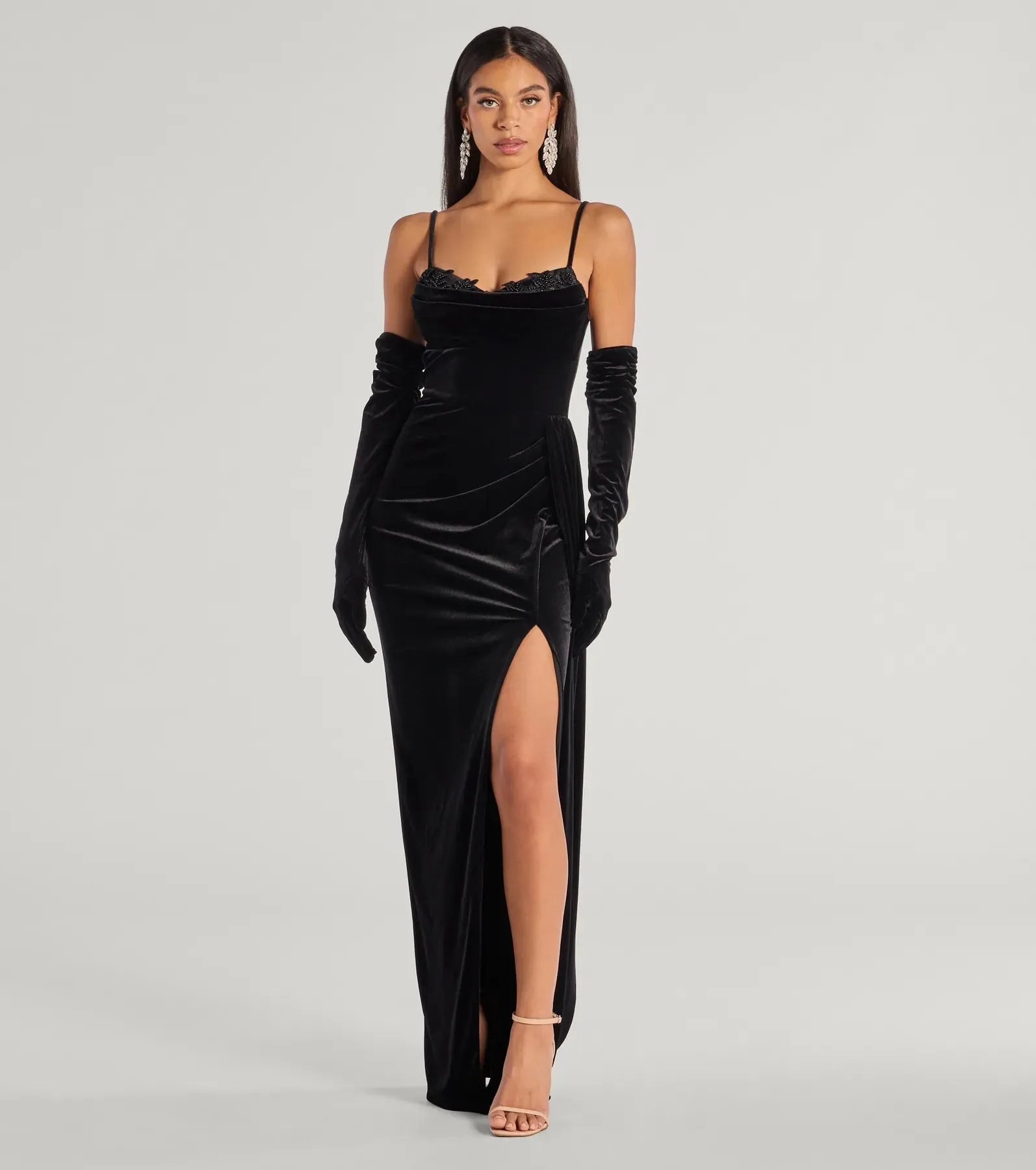Inez Beaded Applique Velvet Formal Column Dress With Gloves sold by Windsor product image thumbnail 5