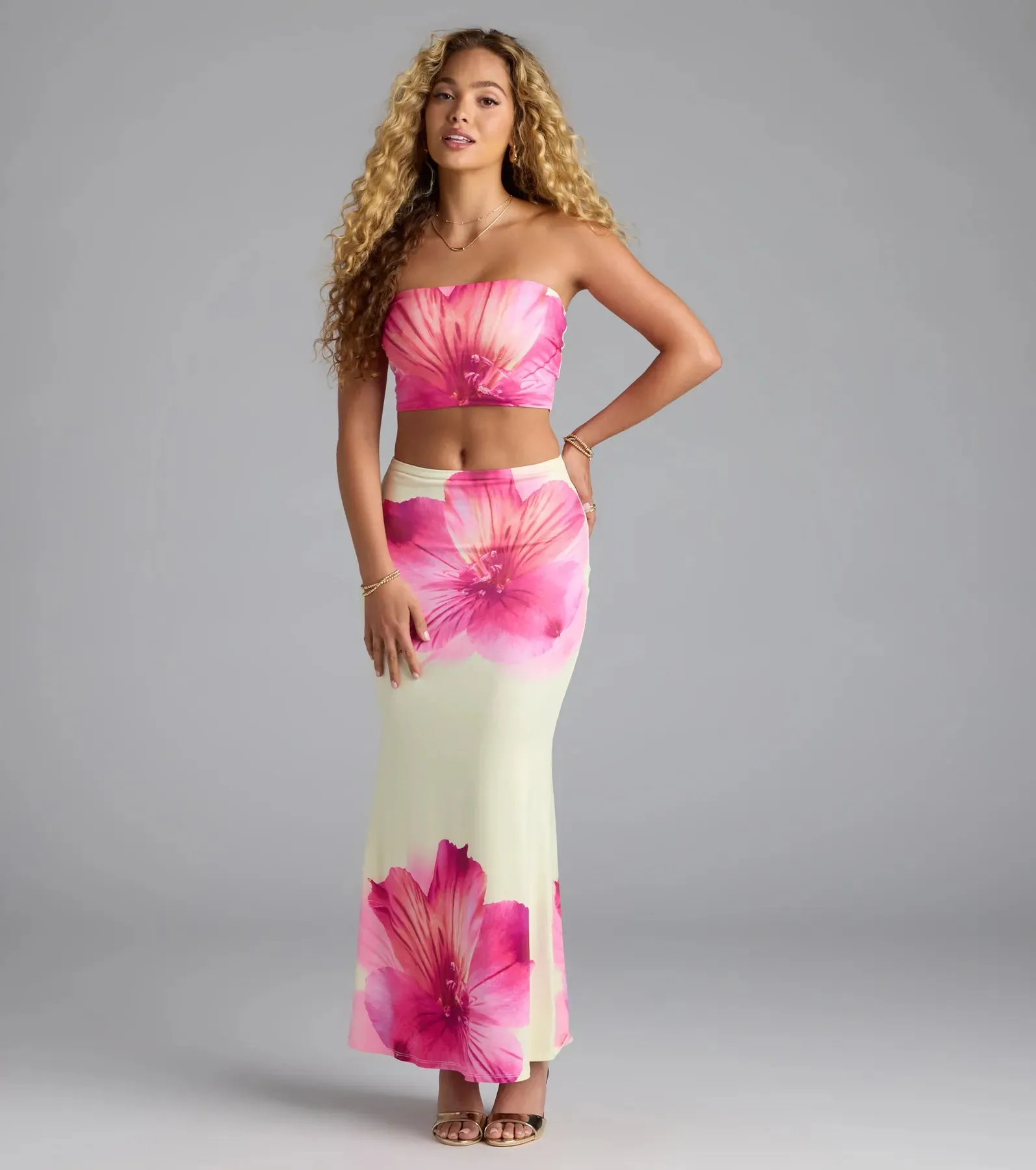 Sandy Shores Tropical Floral Crop Top sold by Windsor product image thumbnail 3