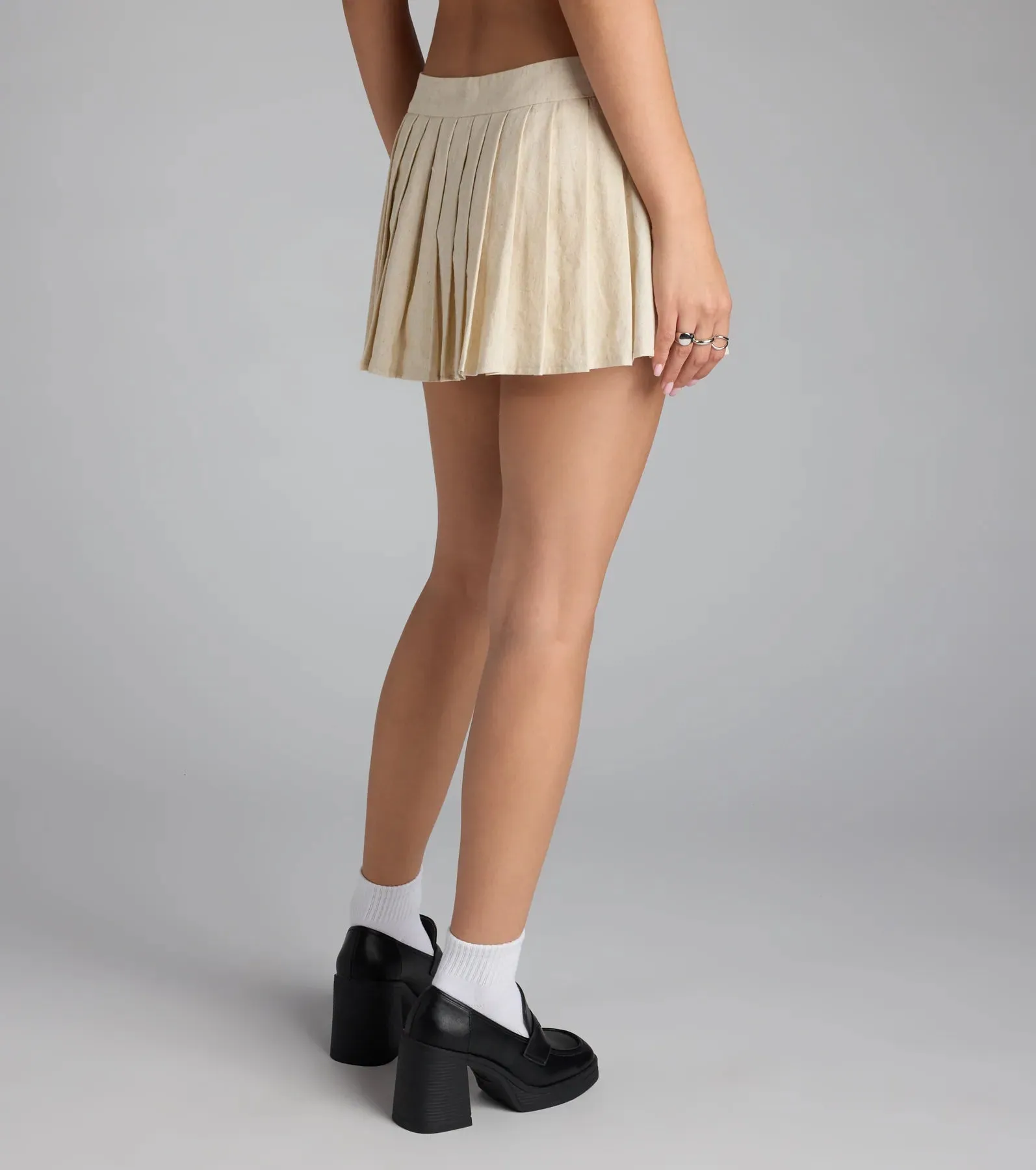Adorably Chic Pleated Linen Mini Skort sold by Windsor product image thumbnail 2