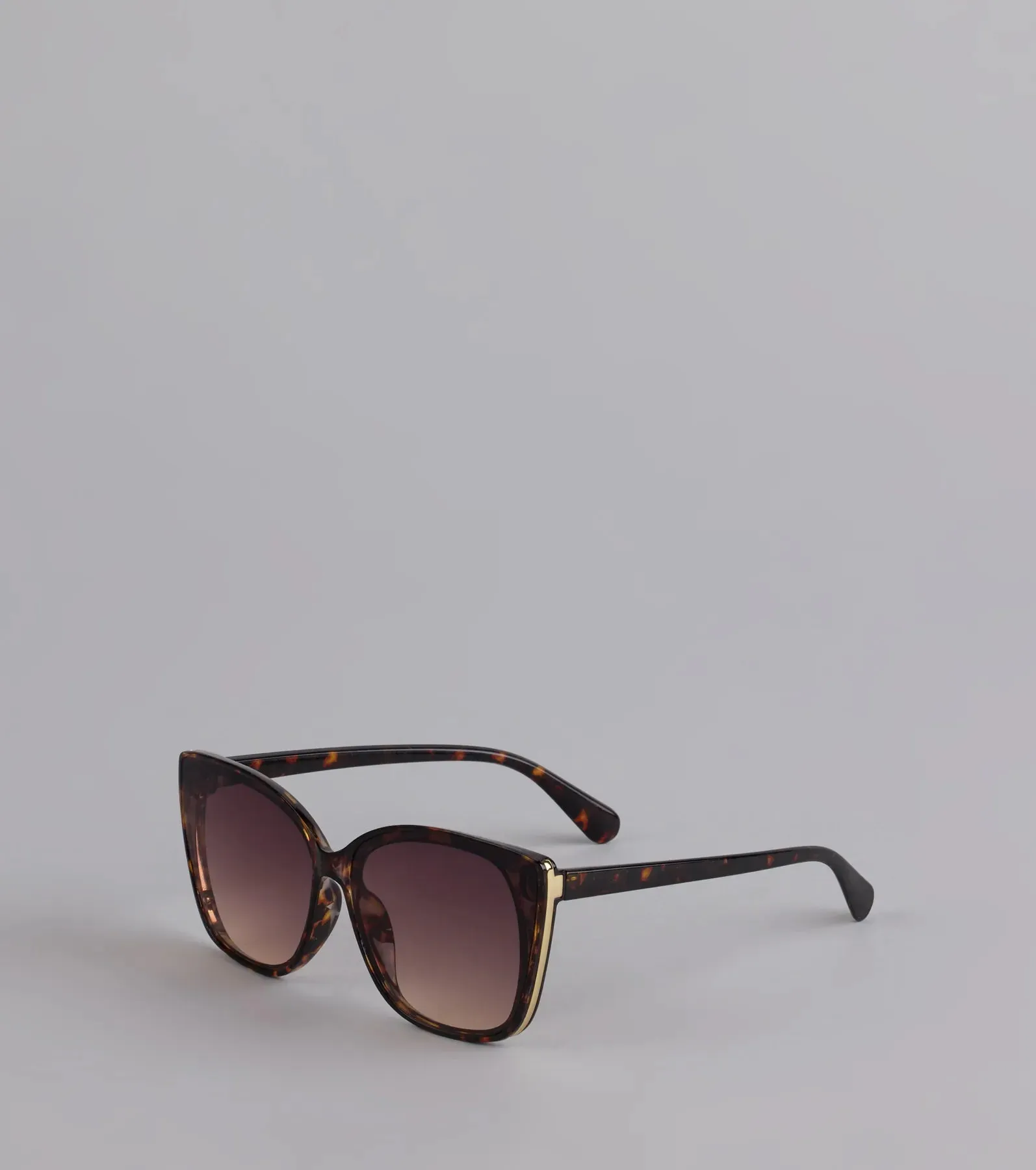 Booked And Unbothered Leopard Oversized Sunglasses sold by Windsor product image thumbnail 2