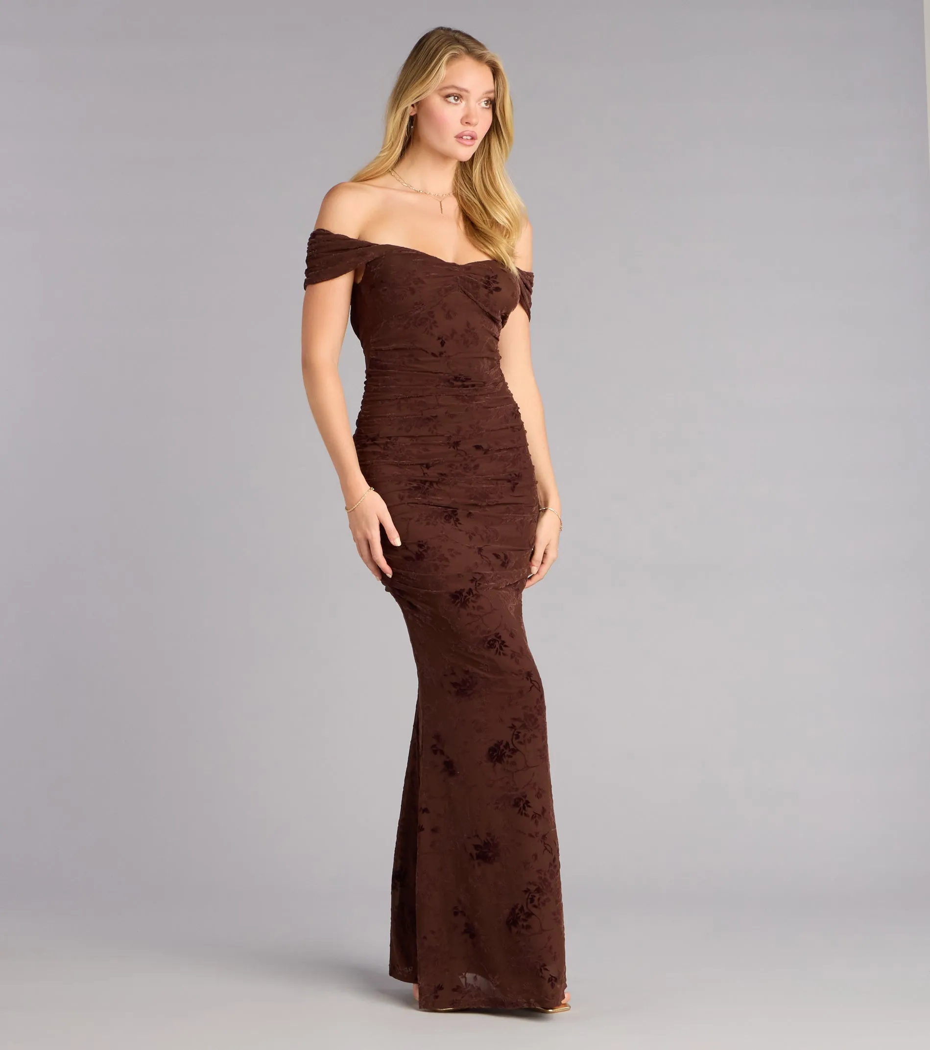 Kourt Flocked Velvet Mermaid Formal Dress sold by Windsor product image thumbnail 4