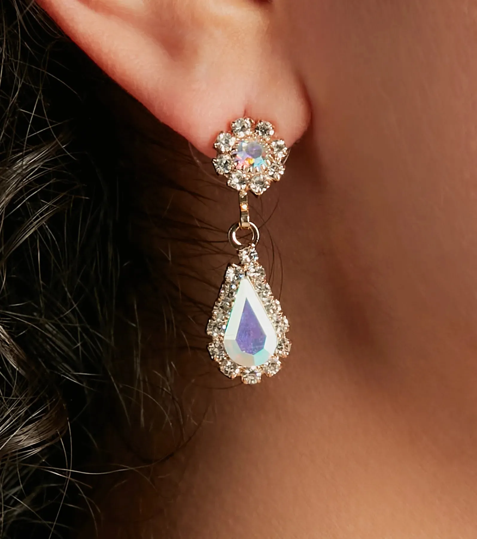 Unforgettable Elegance Necklace And Earrings Set sold by Windsor product image thumbnail 2