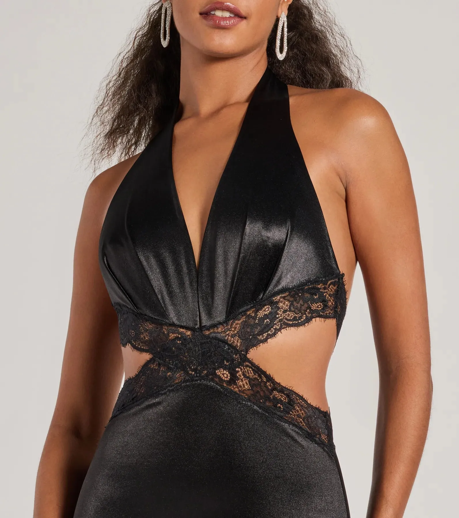 Scarlett V-Neck Lace Trim Open Back Mermaid Formal Dress sold by Windsor product image thumbnail 3