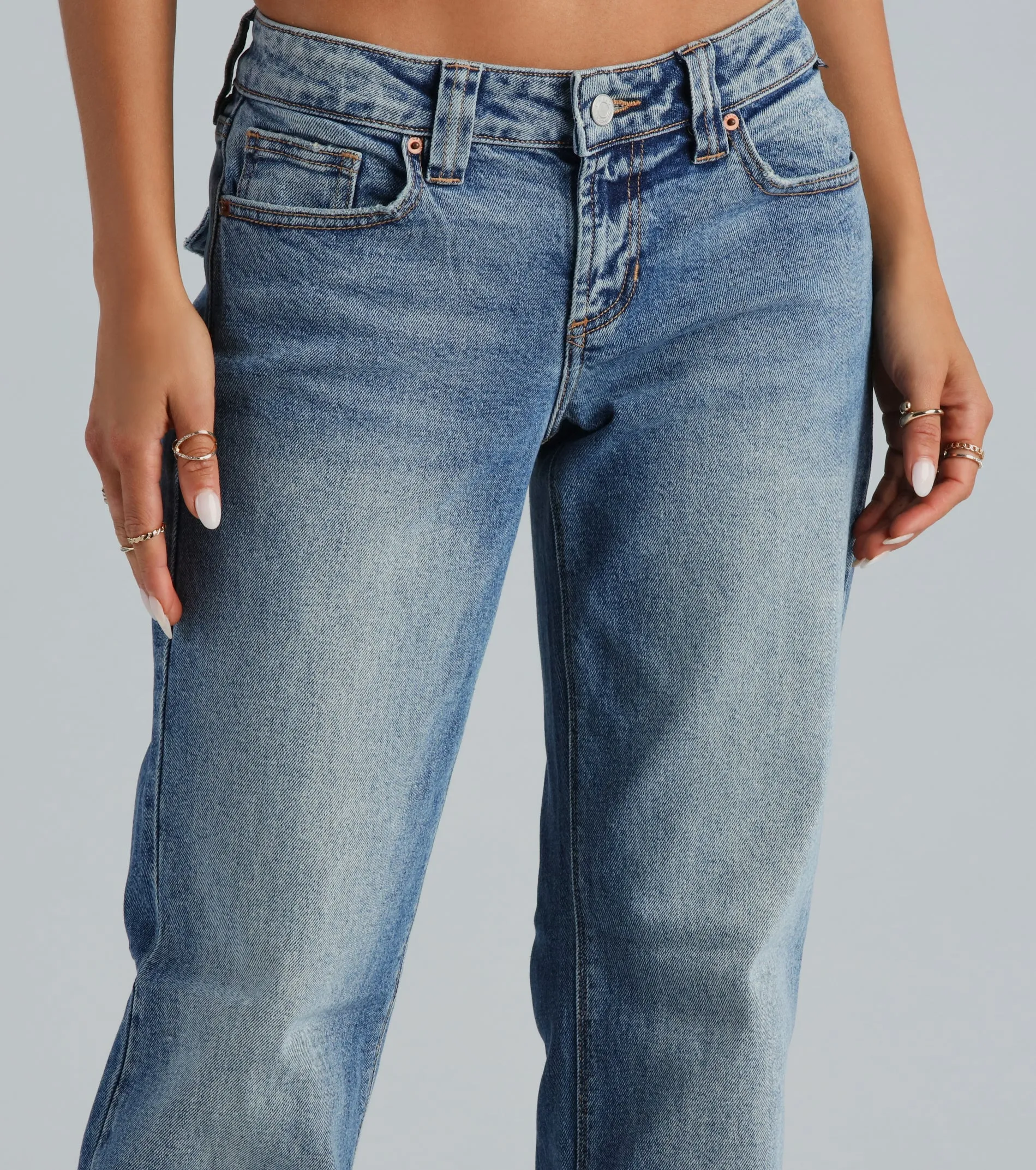 '90s Style Low-Rise Relaxed Fit Jeans sold by Windsor product image thumbnail 4