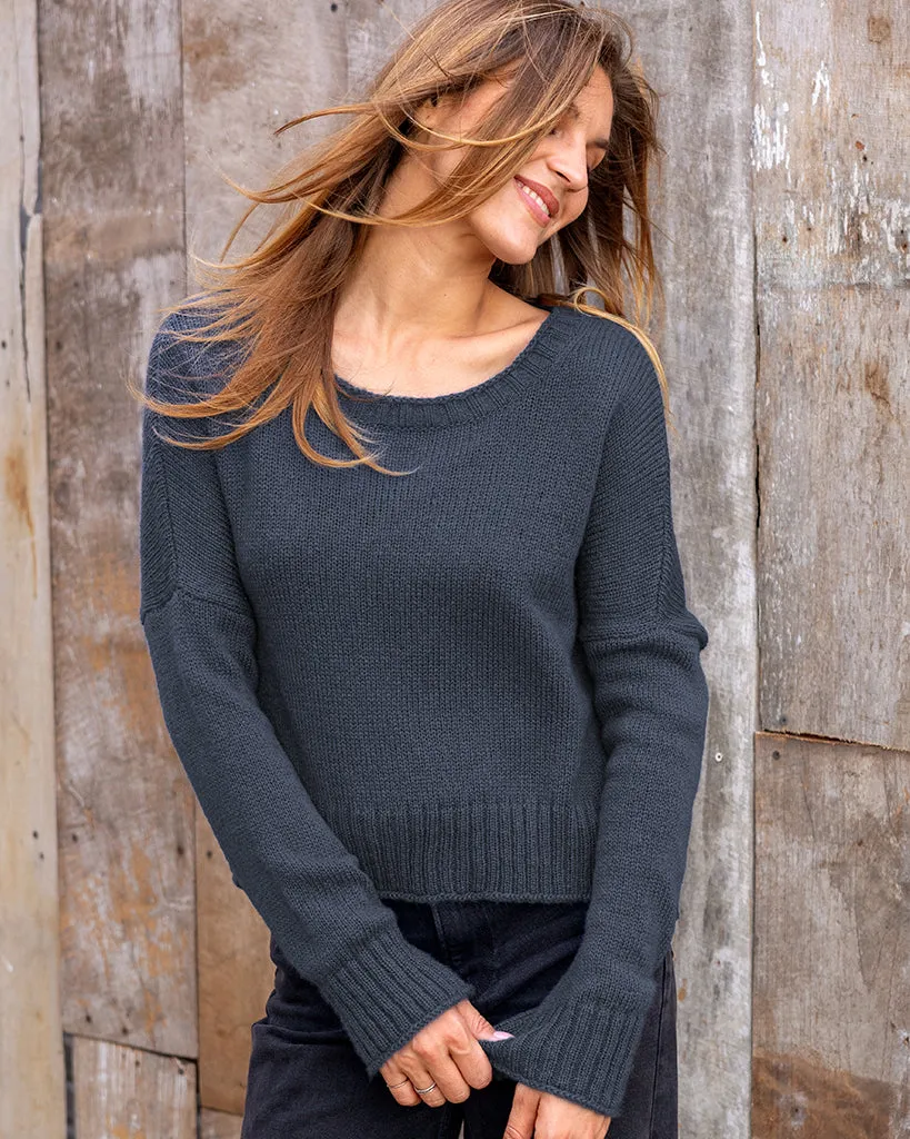 *SALE* - JULIA CREW LIGHTWEIGHT sold by Wooden Ships product image thumbnail 2