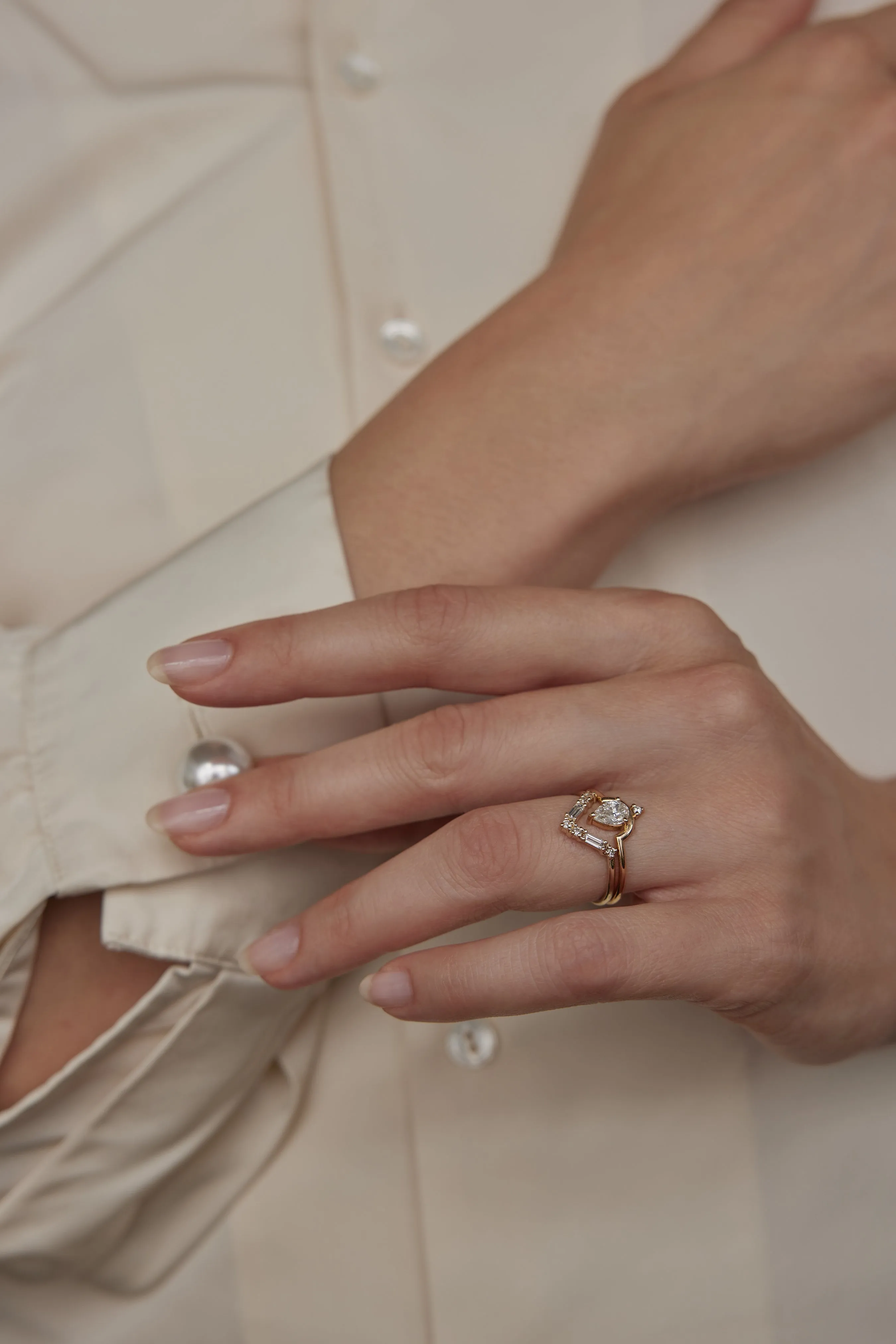 Diamond Triangle Pillar Ring sold by WWAKE product image thumbnail 5