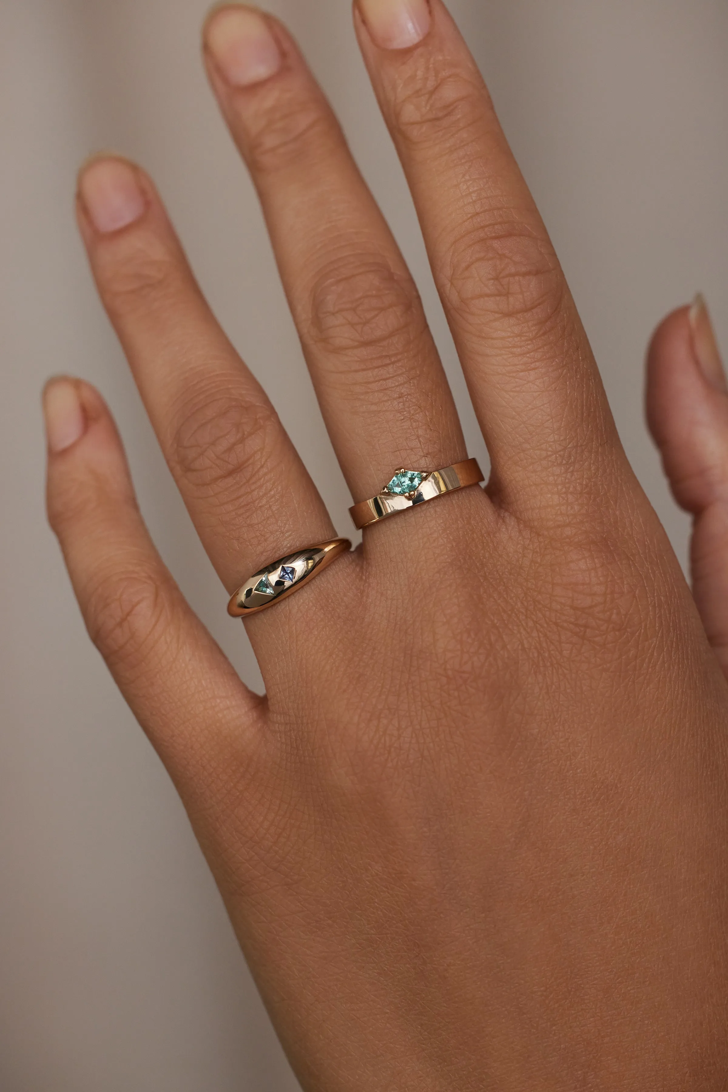 Green Beryl and Sapphire Lagoon Dome Ring sold by WWAKE product image thumbnail 5