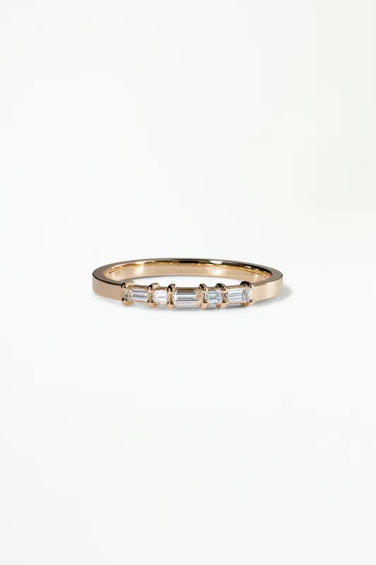Baguette Cut Diamond Agnes Band made by WWAKE