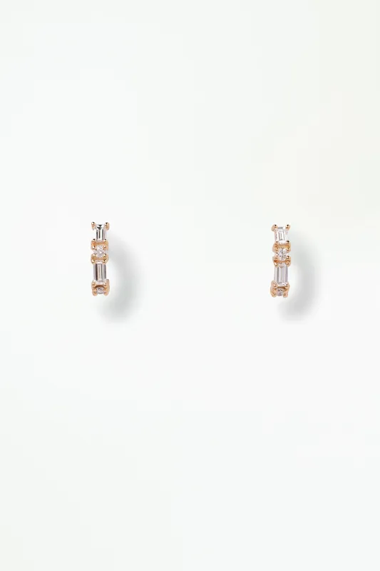 Diamond Pillar Huggie Earring - Single made by WWAKE