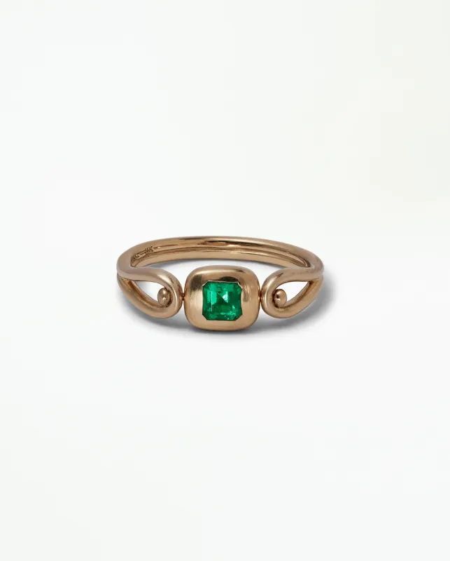 Asscher Cut Emerald Tempo Ring No. 2 made by WWAKE