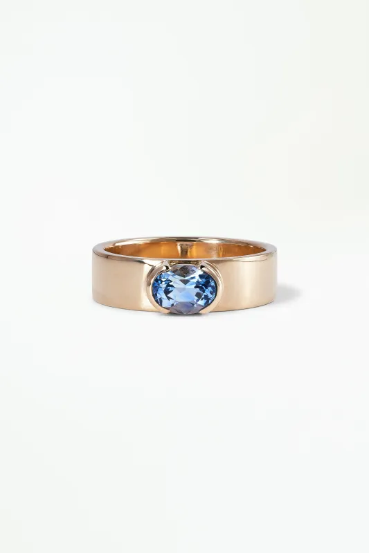 One of a Kind Oval Brilliant Cut Sapphire Menhir Ring No. 9 made by WWAKE