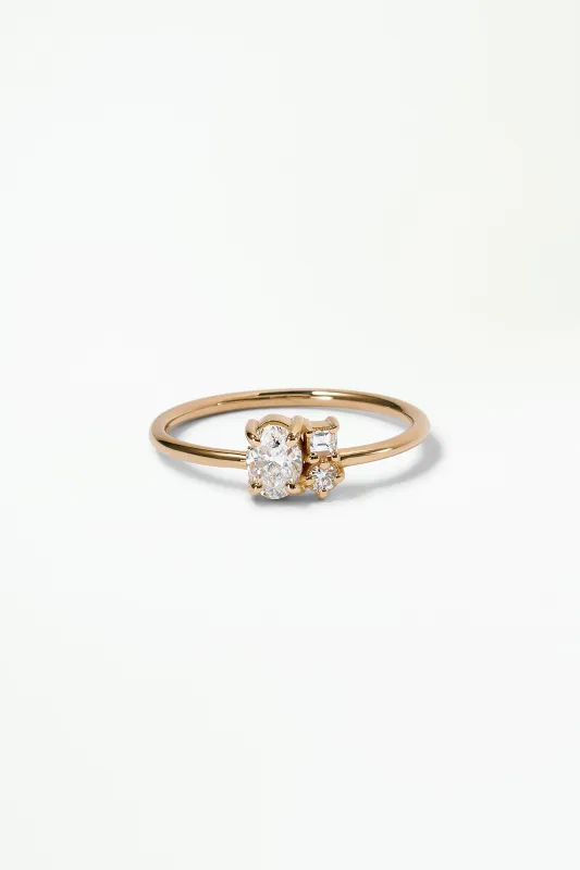 One of a Kind Oval Brilliant Cut and Carré Cut Diamond Mosaic Ring No. 34 made by WWAKE