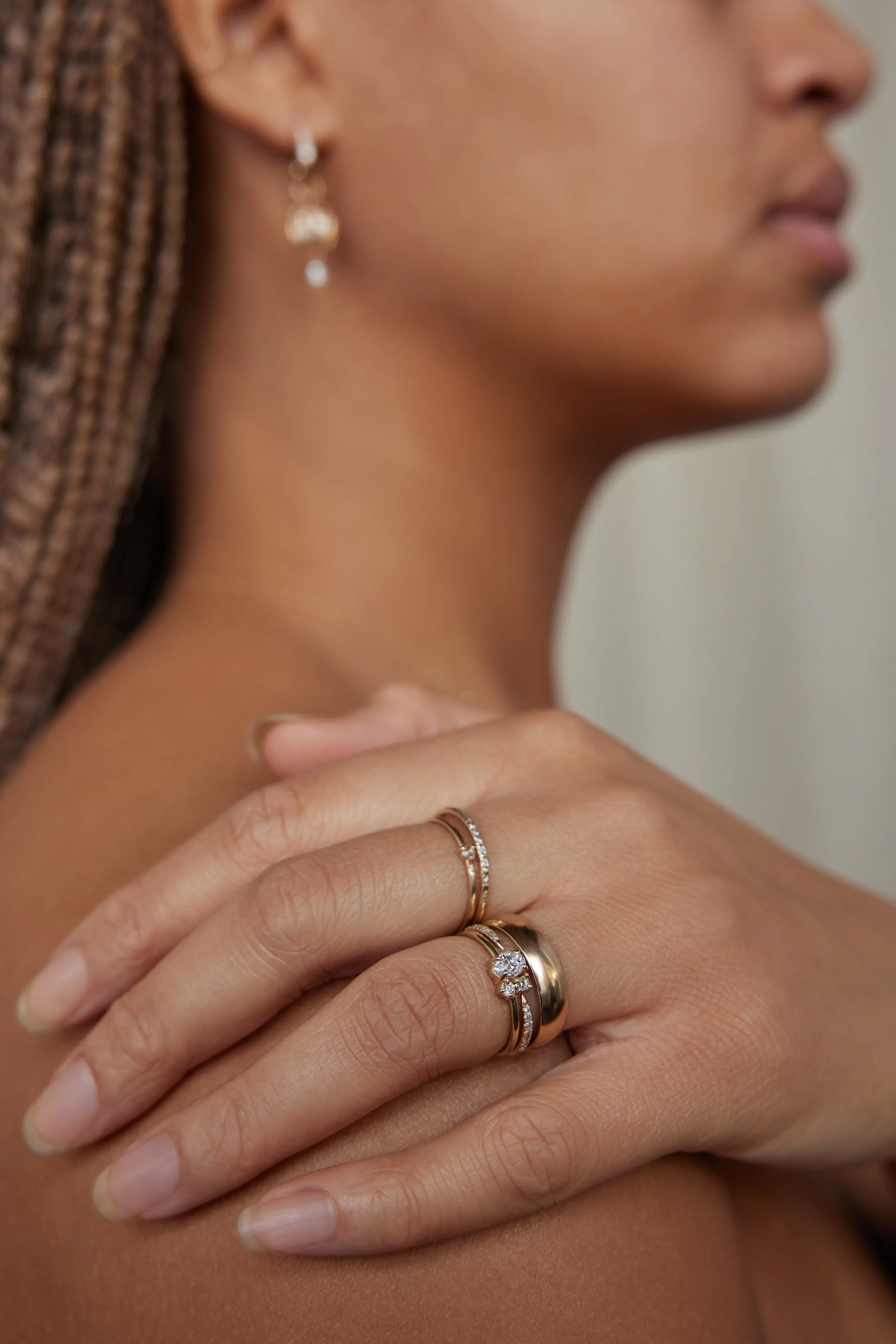 One of a Kind Oval Brilliant Cut and Carré Cut Diamond Mosaic Ring No. 34 sold by WWAKE product image thumbnail 4