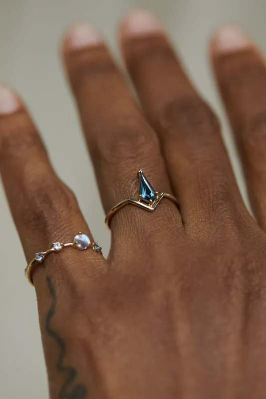 One of a Kind Nestled Sapphire Kite made by WWAKE