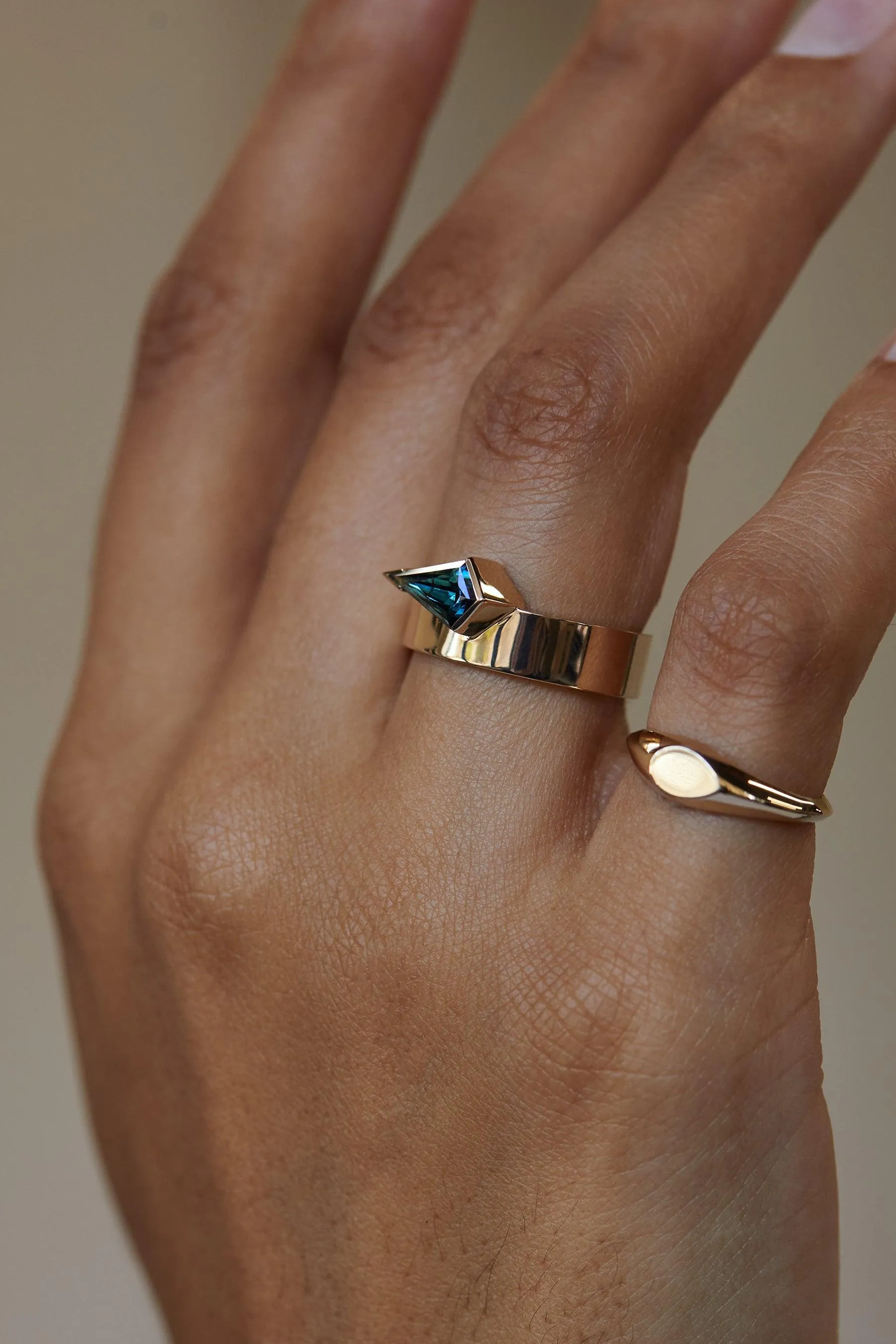 One of a Kind Kite Sapphire Monolith sold by WWAKE product image thumbnail 4