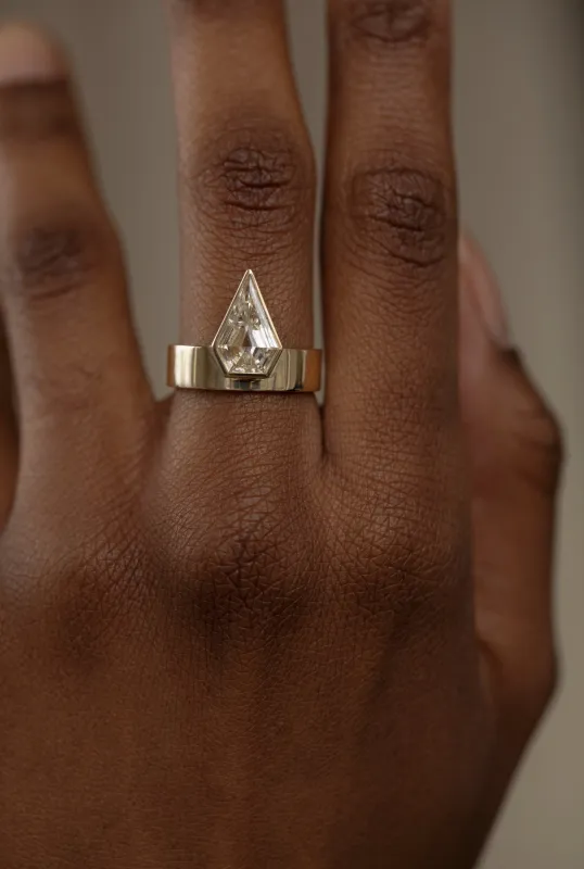 One of a Kind Kite Diamond Monolith Ring made by WWAKE