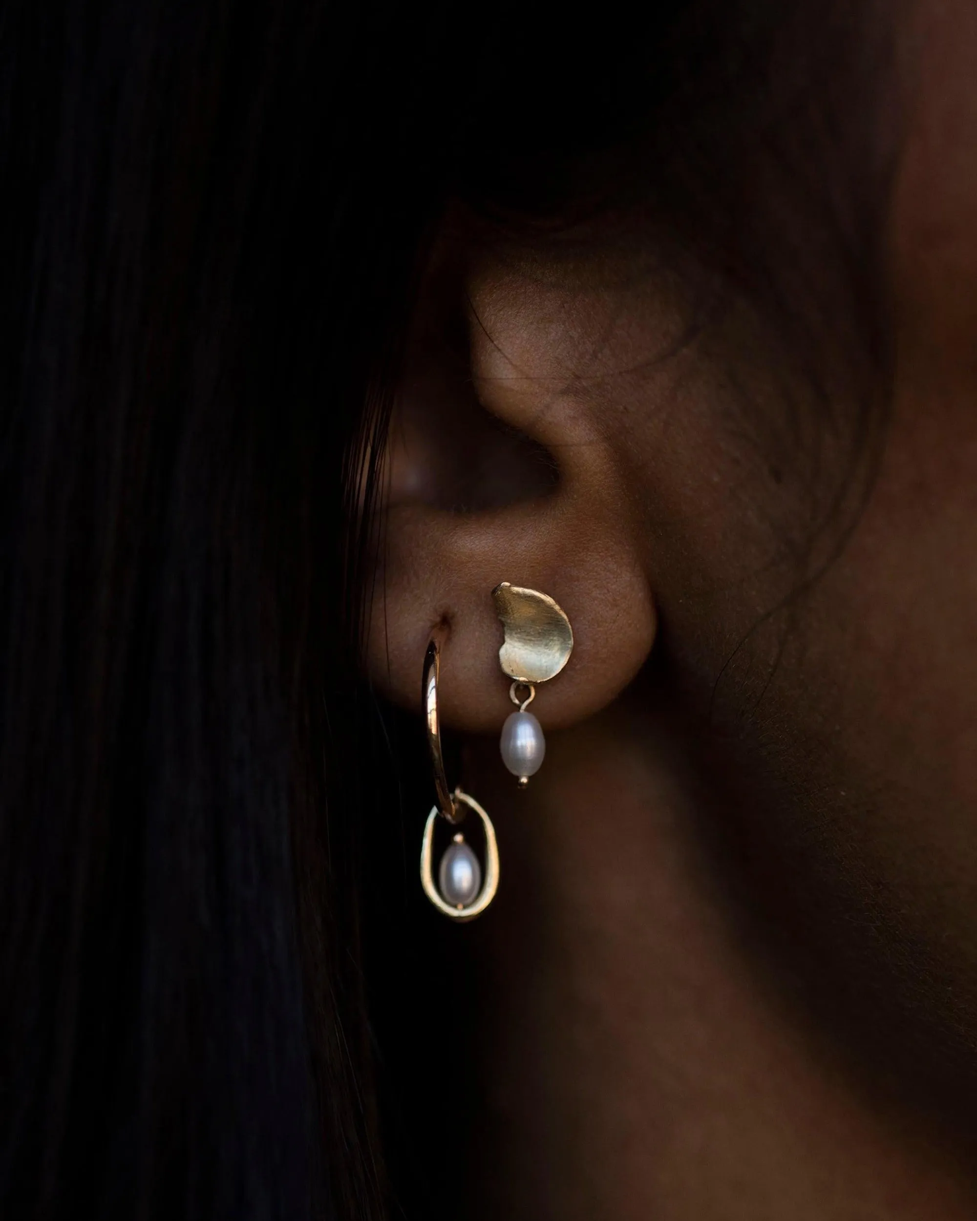 Pearl Droplet Hoop Earring sold by WWAKE product image thumbnail 5