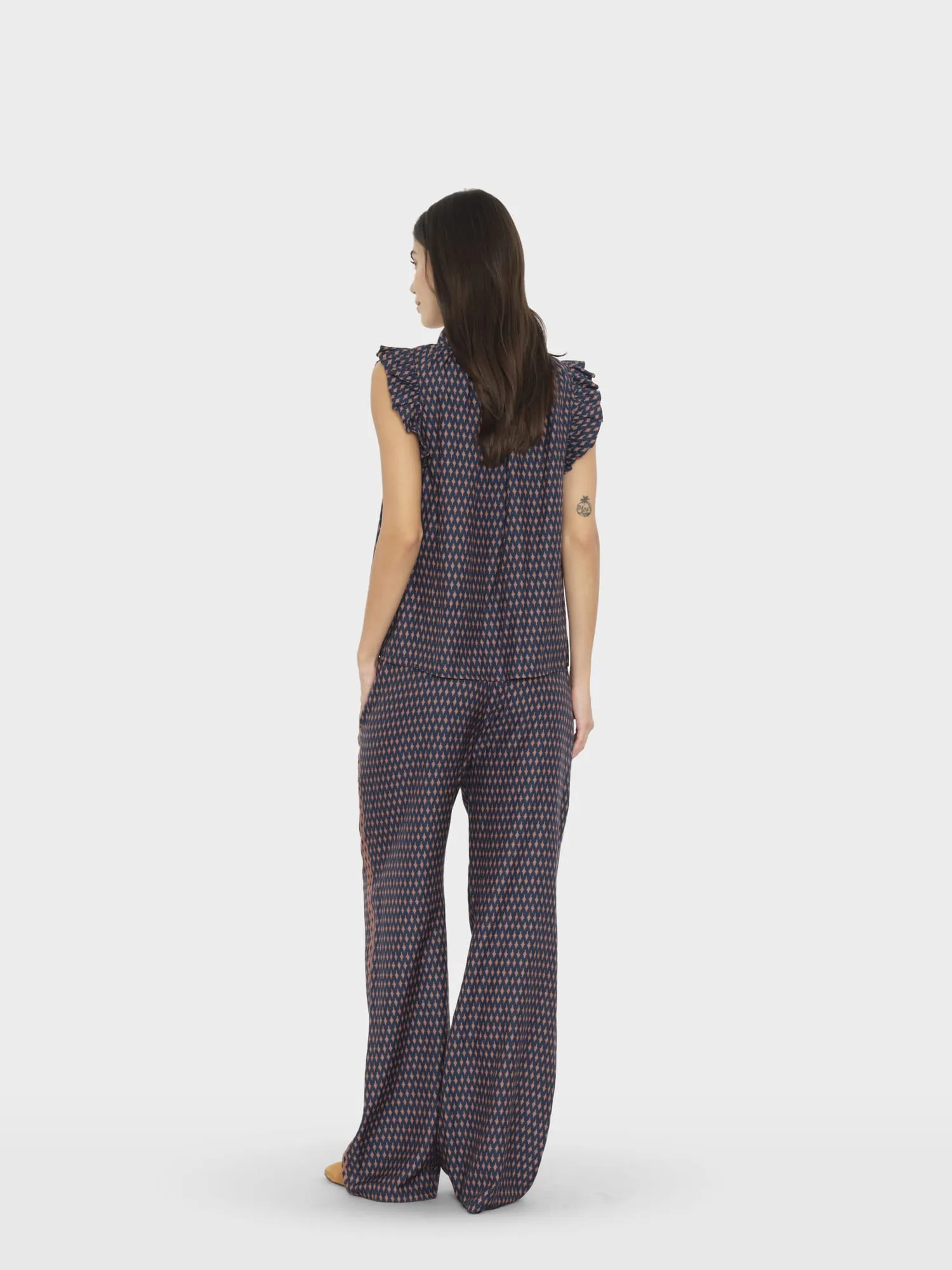 Navy Diamond Vaughn Pant sold by XiRENA product image thumbnail 2