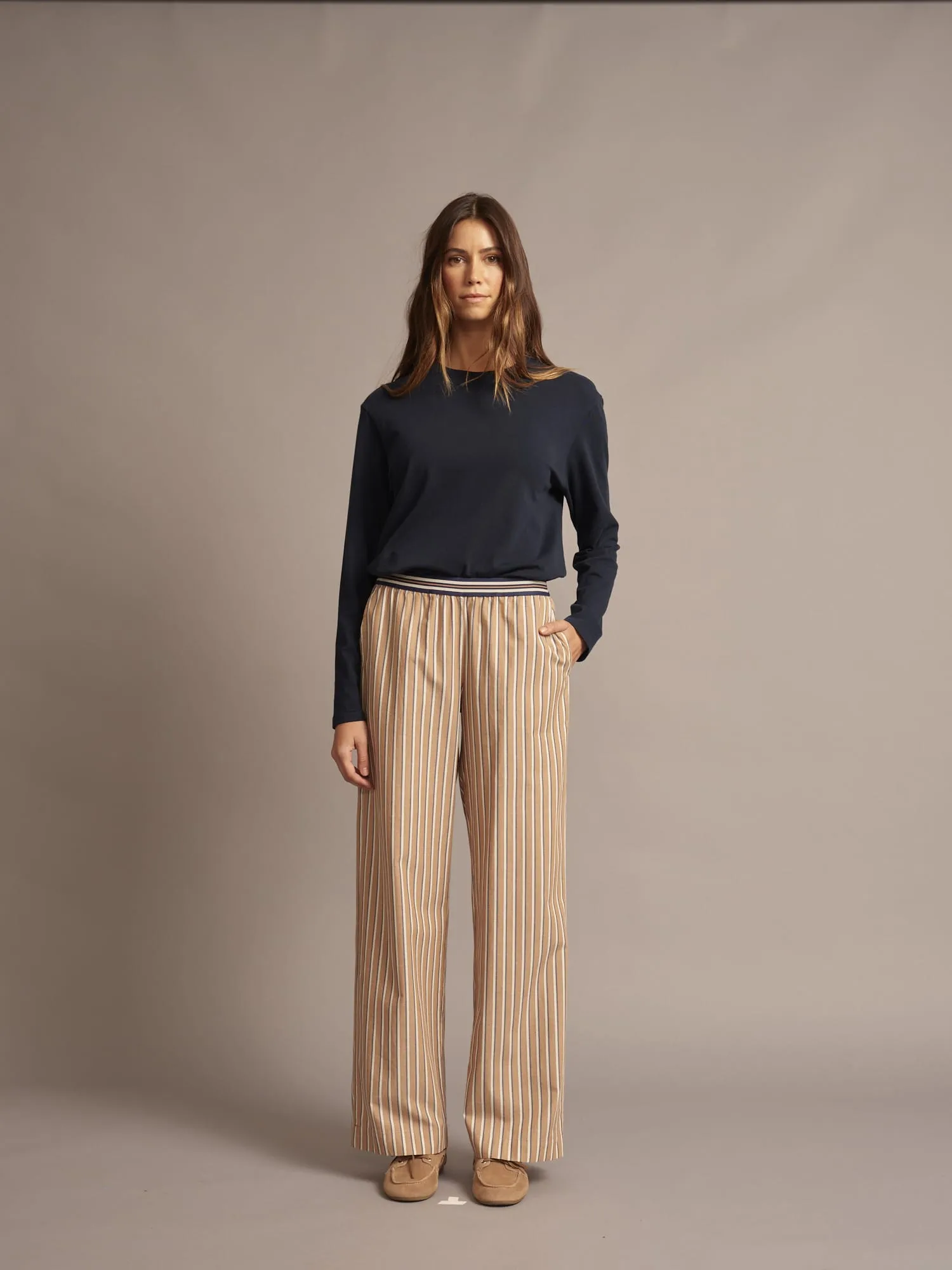 Hickory Navy Alto Pant sold by XiRENA product image thumbnail 2
