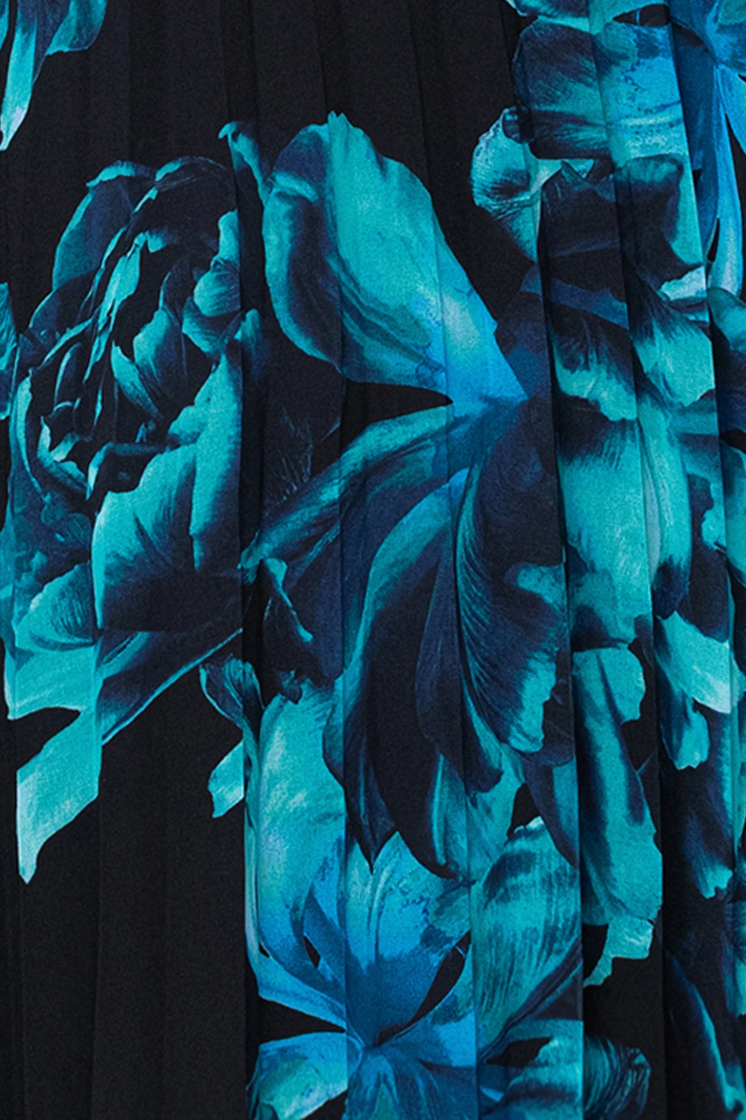 "Gabriela" Print Chiffon Mock Neck Long Sleeve Floor Length Dress sold by Xscape product image thumbnail 5