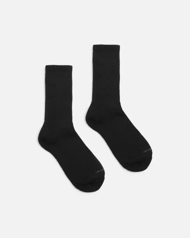 Earth Solid Socks sold by YMC