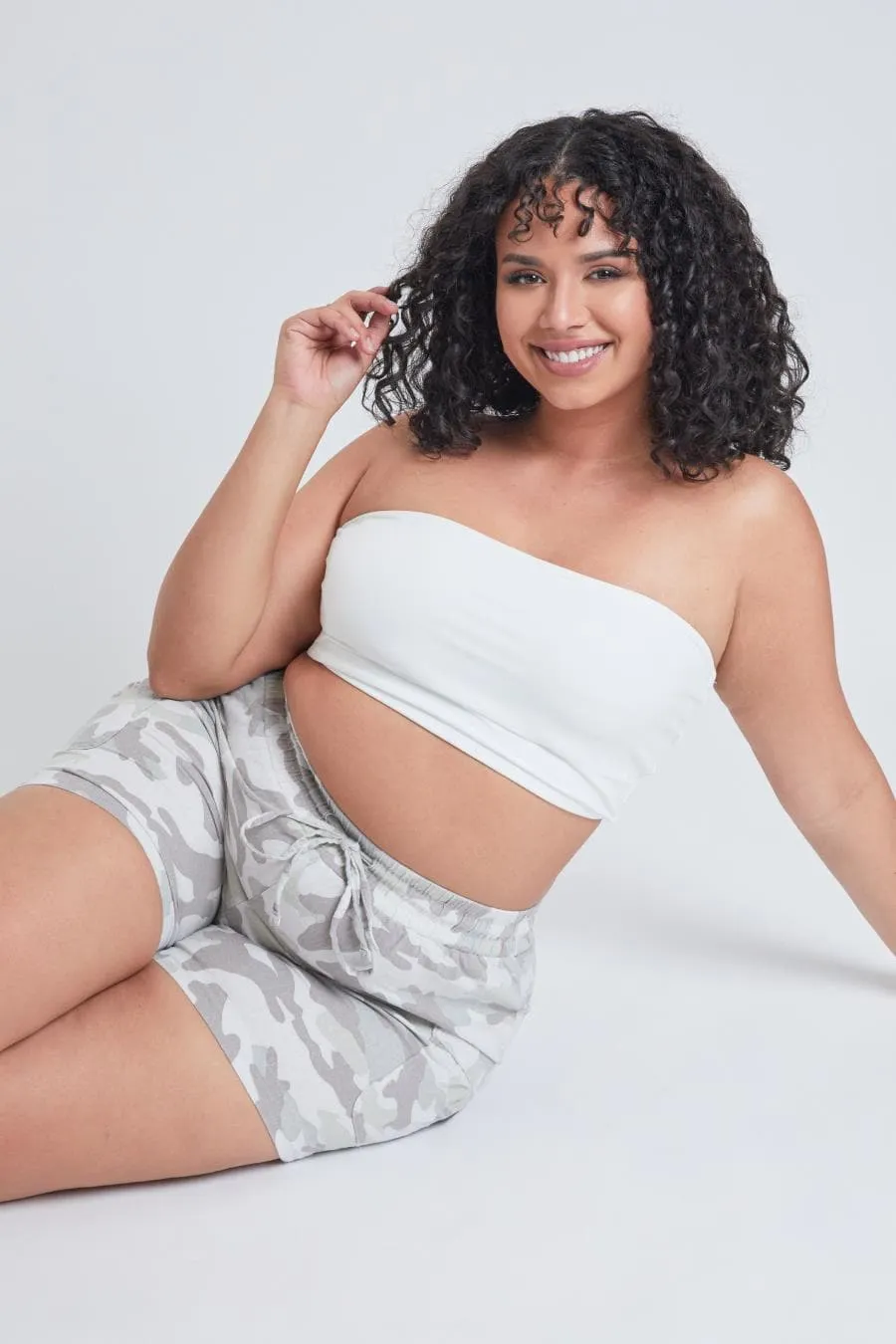 Women's Plus Linen Shorts With Shirred Patch Pockets sold by YMI product image thumbnail 4