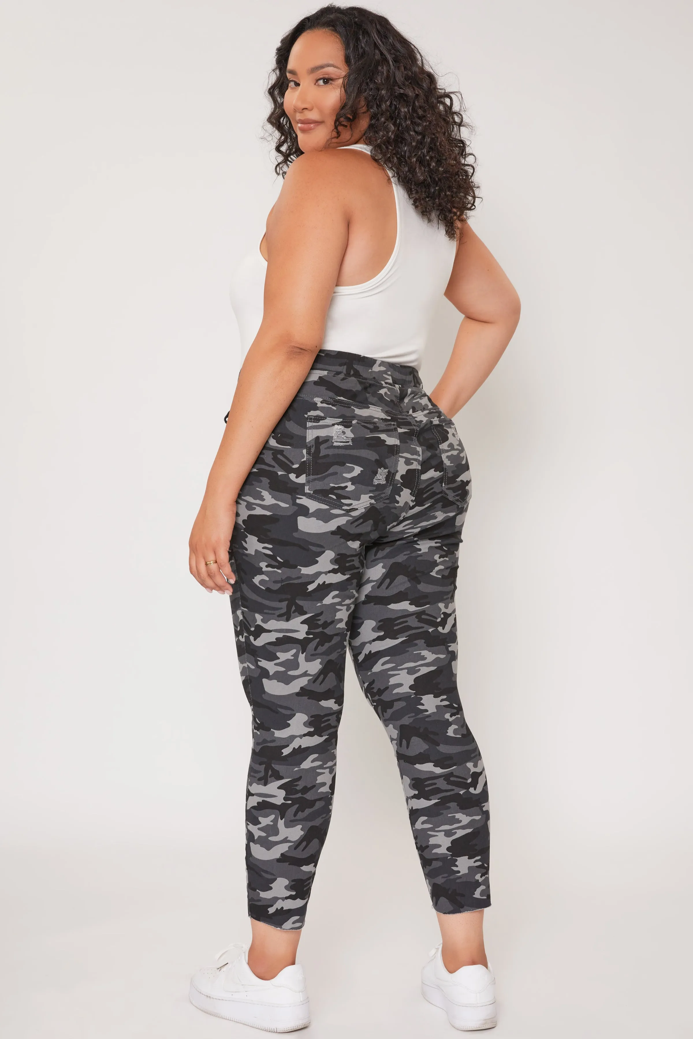 Women's Plus Size High Rise Ankle Jogger sold by YMI product image thumbnail 4