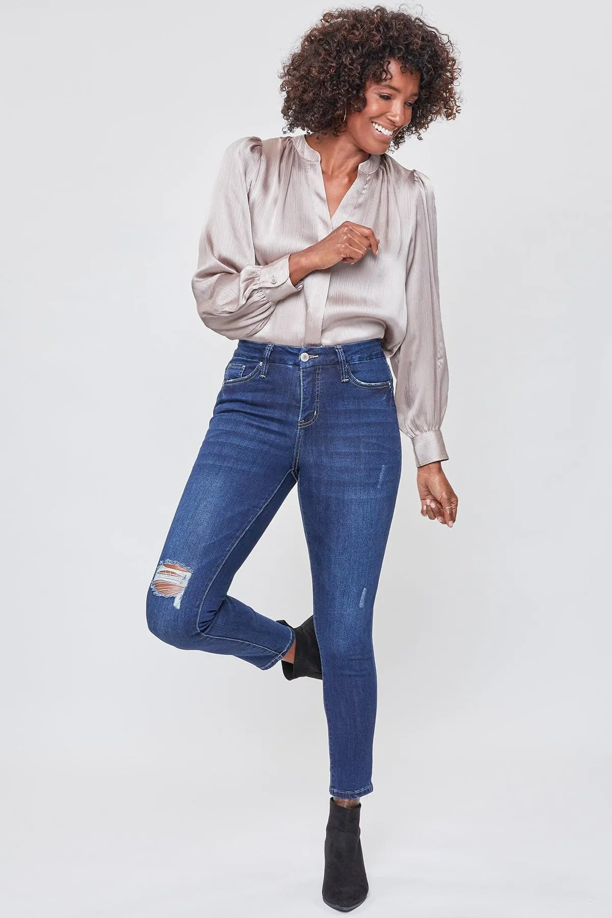 Women's Curvy Ultra Skinny High Rise Jeans sold by YMI product image thumbnail 4