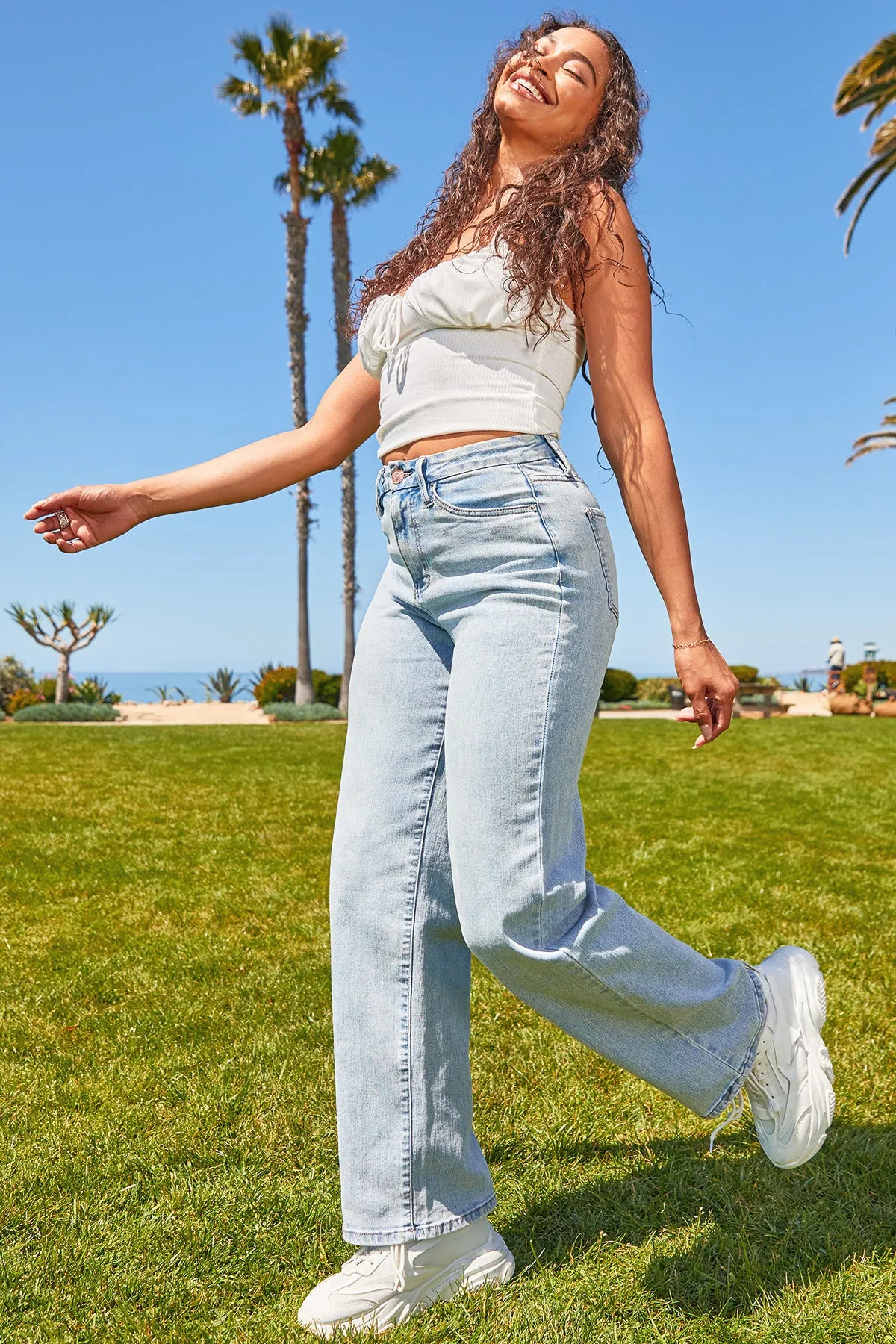 Women´s Curvy Fit 90's Jeans sold by YMI product image thumbnail 2
