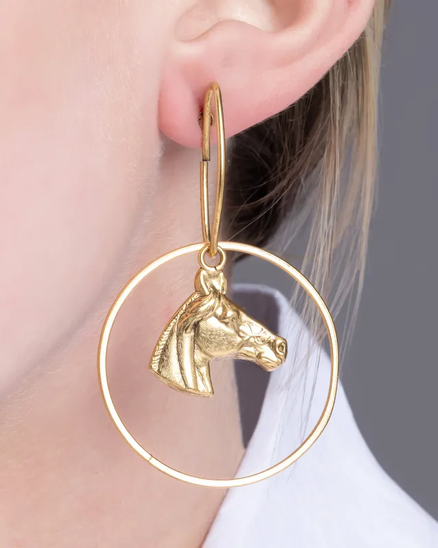 Sandra sold by Yochi