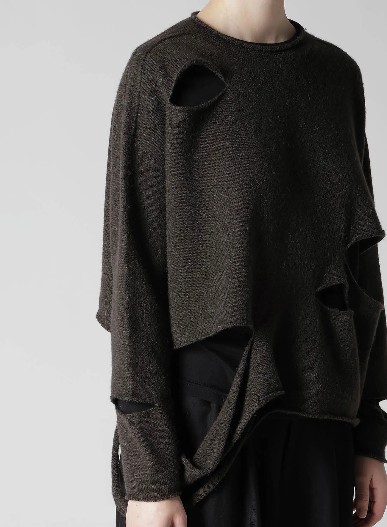WOOL BLEND JERSEY ROUND NECK HOLED PULLOVER sold by Yohji Yamamoto product image thumbnail 5
