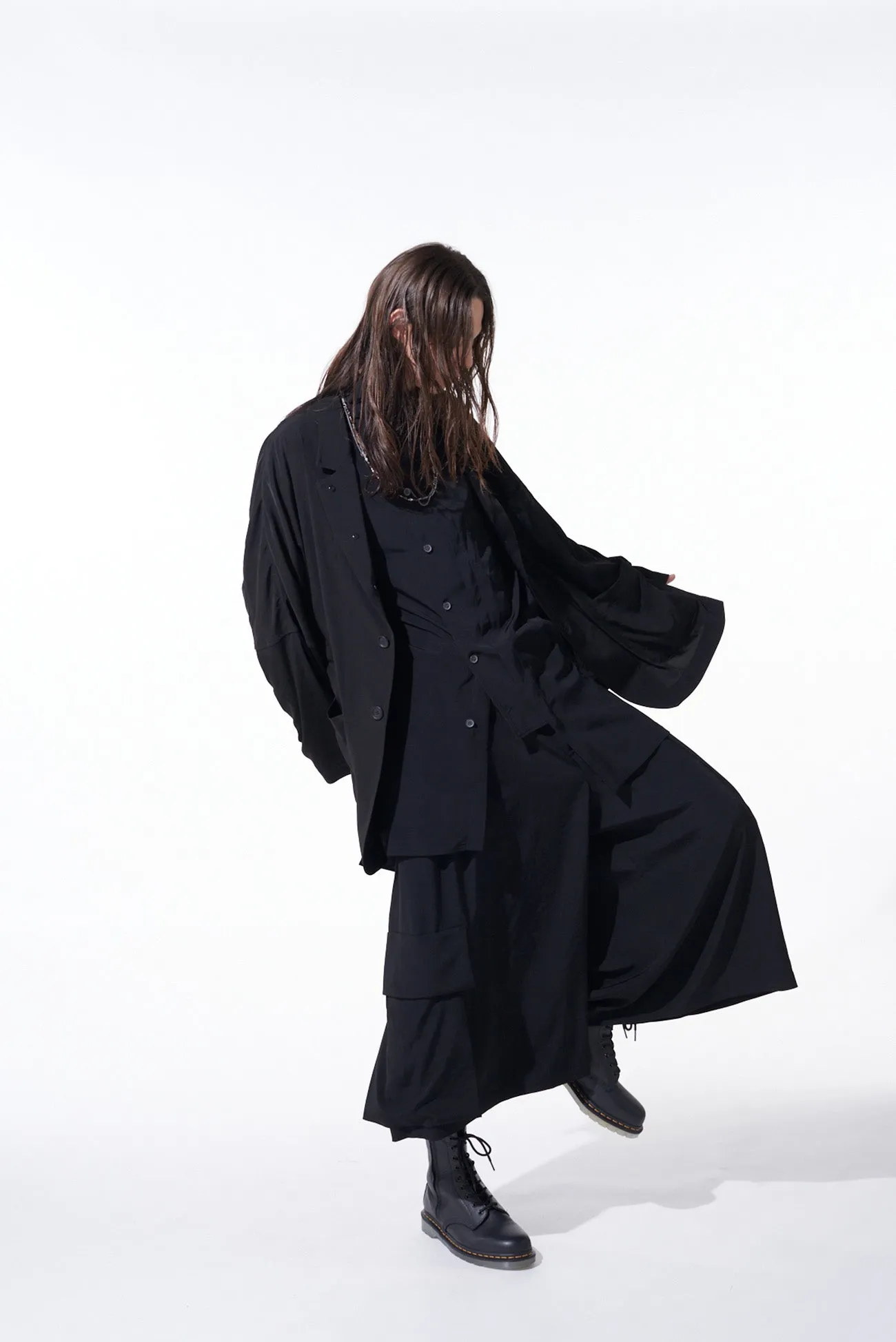 CREPE de CHINE CROPPED WIDE PANTS WITH GUSSETED FLAP POCKET sold by Yohji Yamamoto product image thumbnail 5