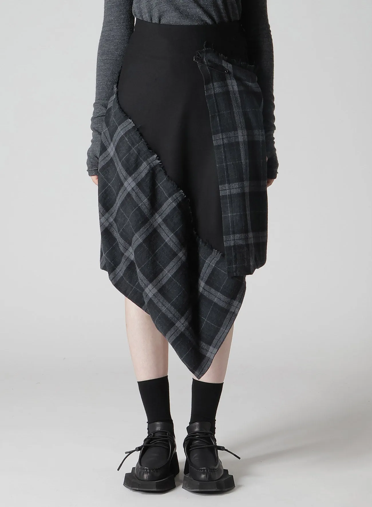 SERGE + PLAID COMBI WRAP SKIRT sold by Yohji Yamamoto product image thumbnail 5