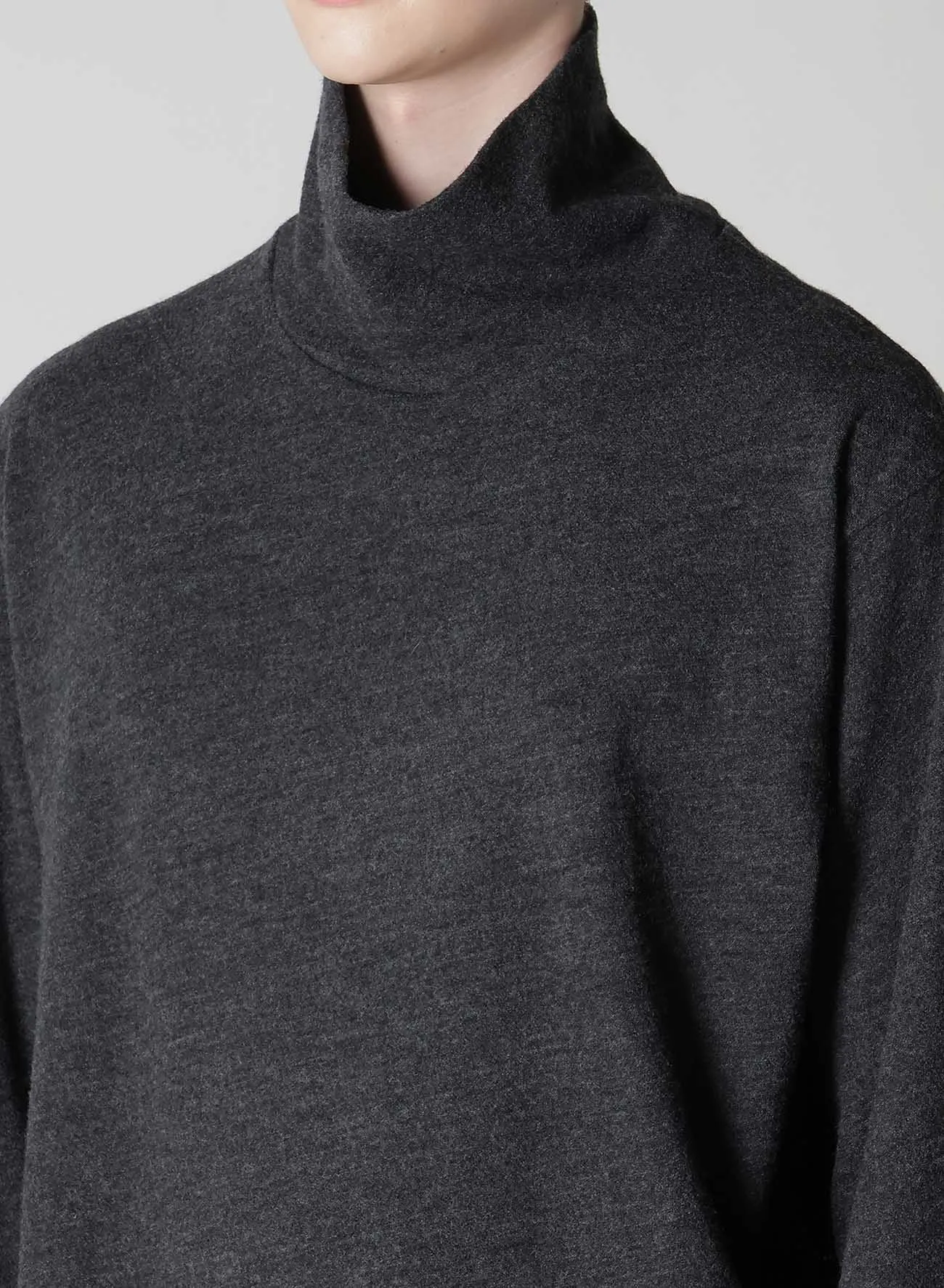 Super120 TURTLE NECK LONG SLEEVE sold by Yohji Yamamoto product image thumbnail 3