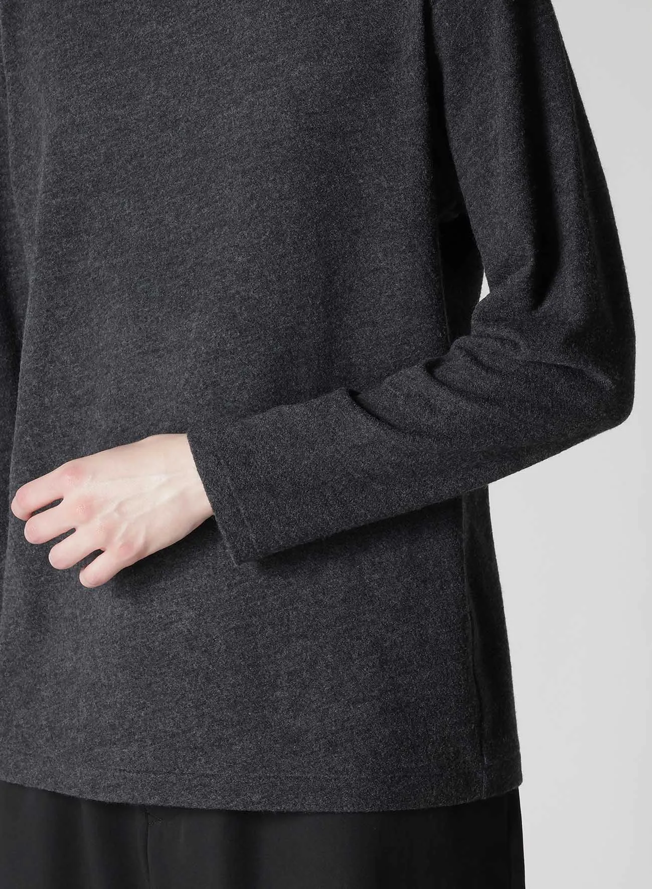 Super120 ROUND NECK LONG SLEEVE sold by Yohji Yamamoto product image thumbnail 4