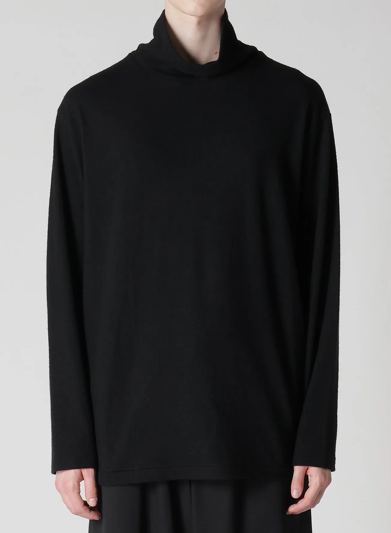 Super120 TURTLE NECK LONG SLEEVE sold by Yohji Yamamoto product image thumbnail 2