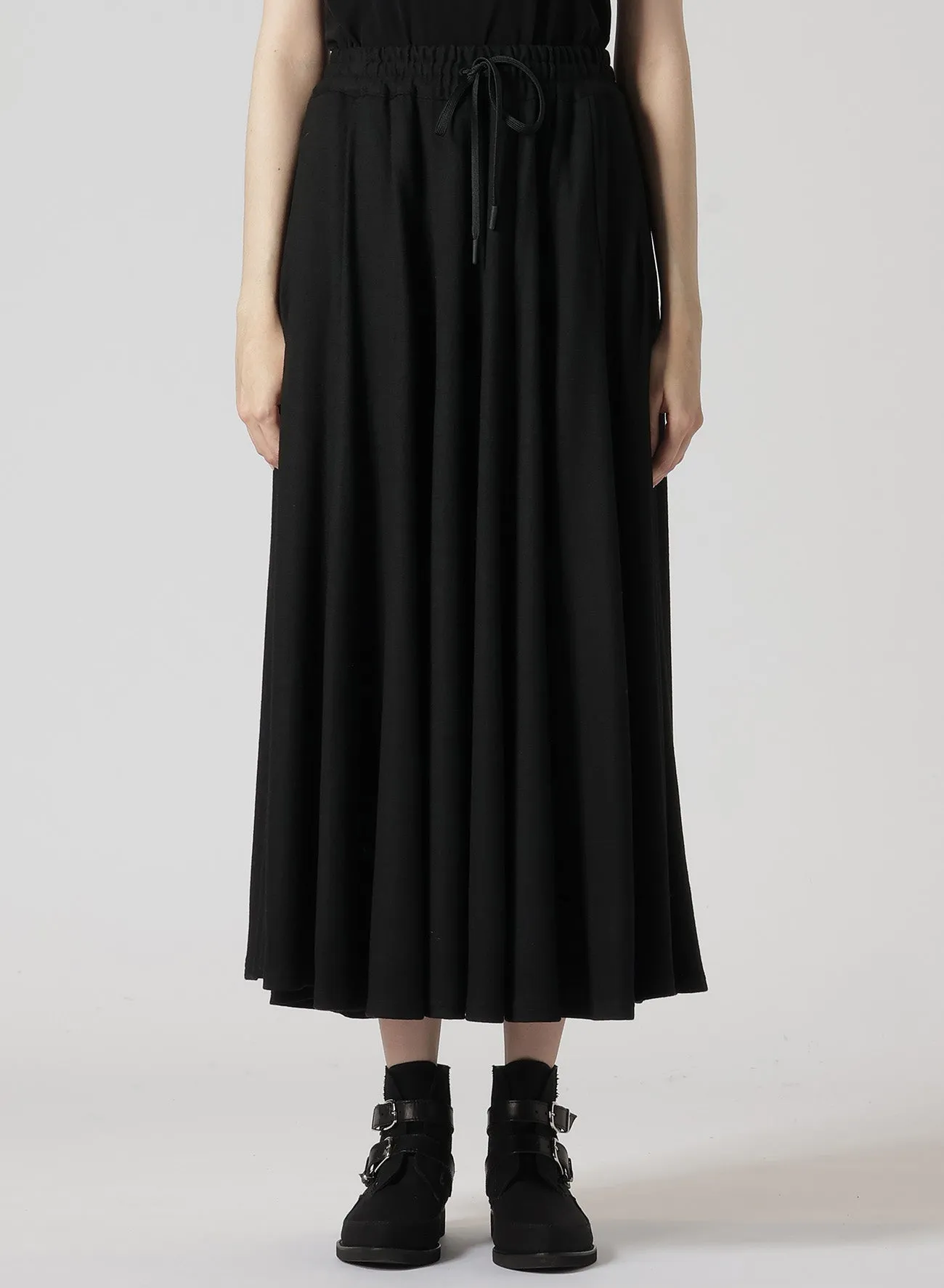 WOOL SINGLE R-PANELED FLARE SKIRT sold by Yohji Yamamoto product image thumbnail 5
