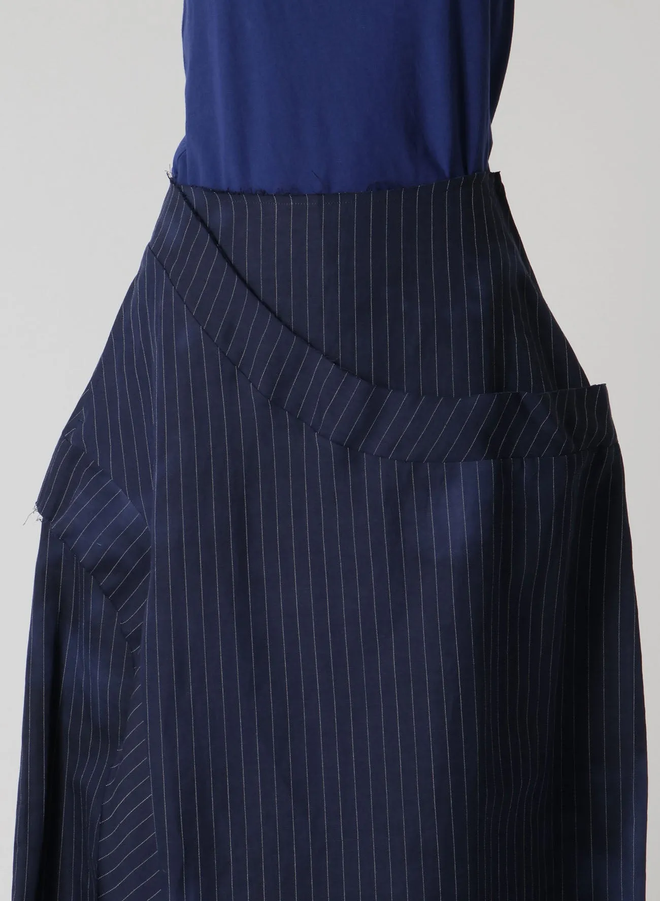 LINEN/COTTON PIN-STRIPED UNEVENLY DYED FLARED SKIRT sold by Yohji Yamamoto product image thumbnail 5