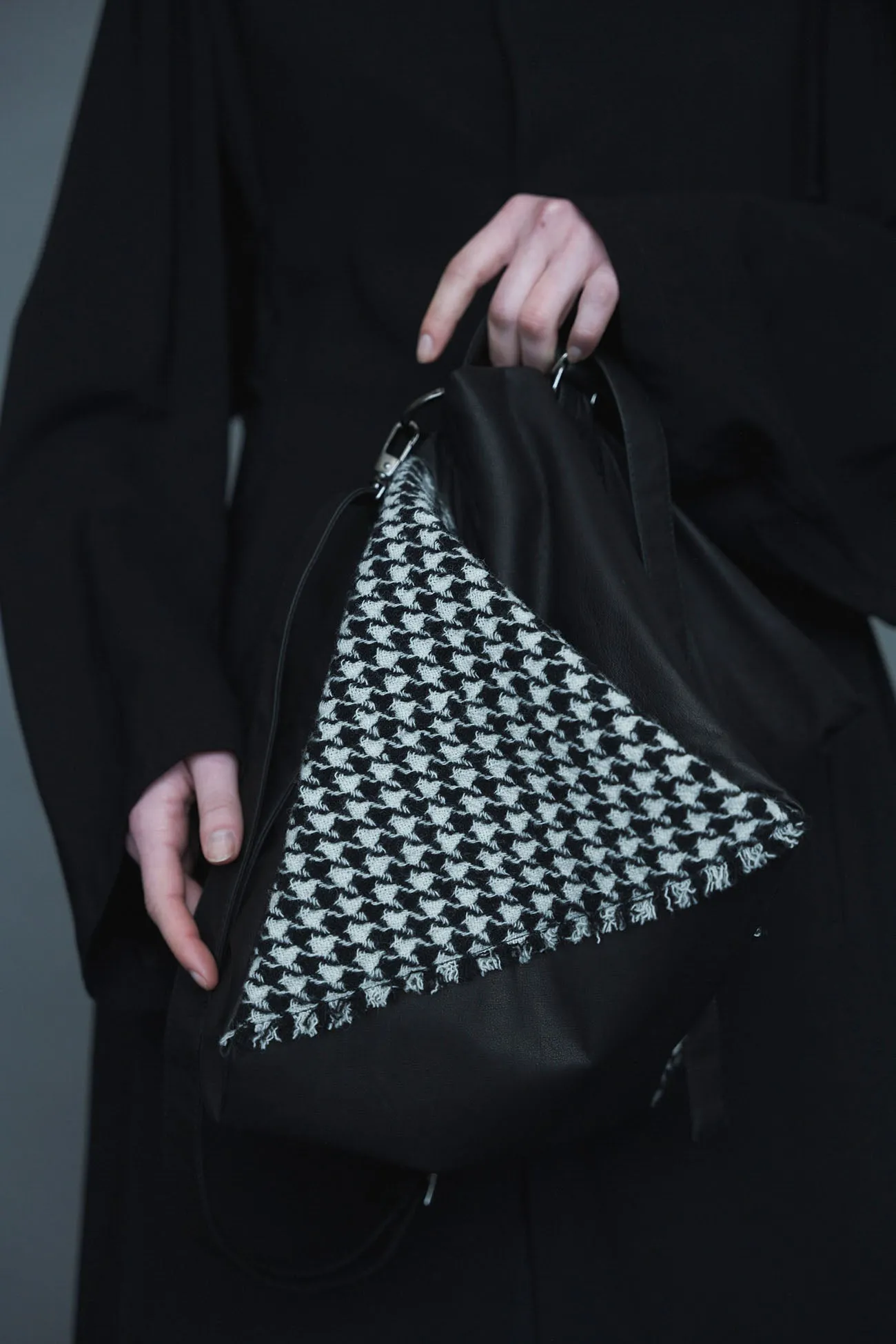 TULIPS sold by Yohji Yamamoto product image thumbnail 3