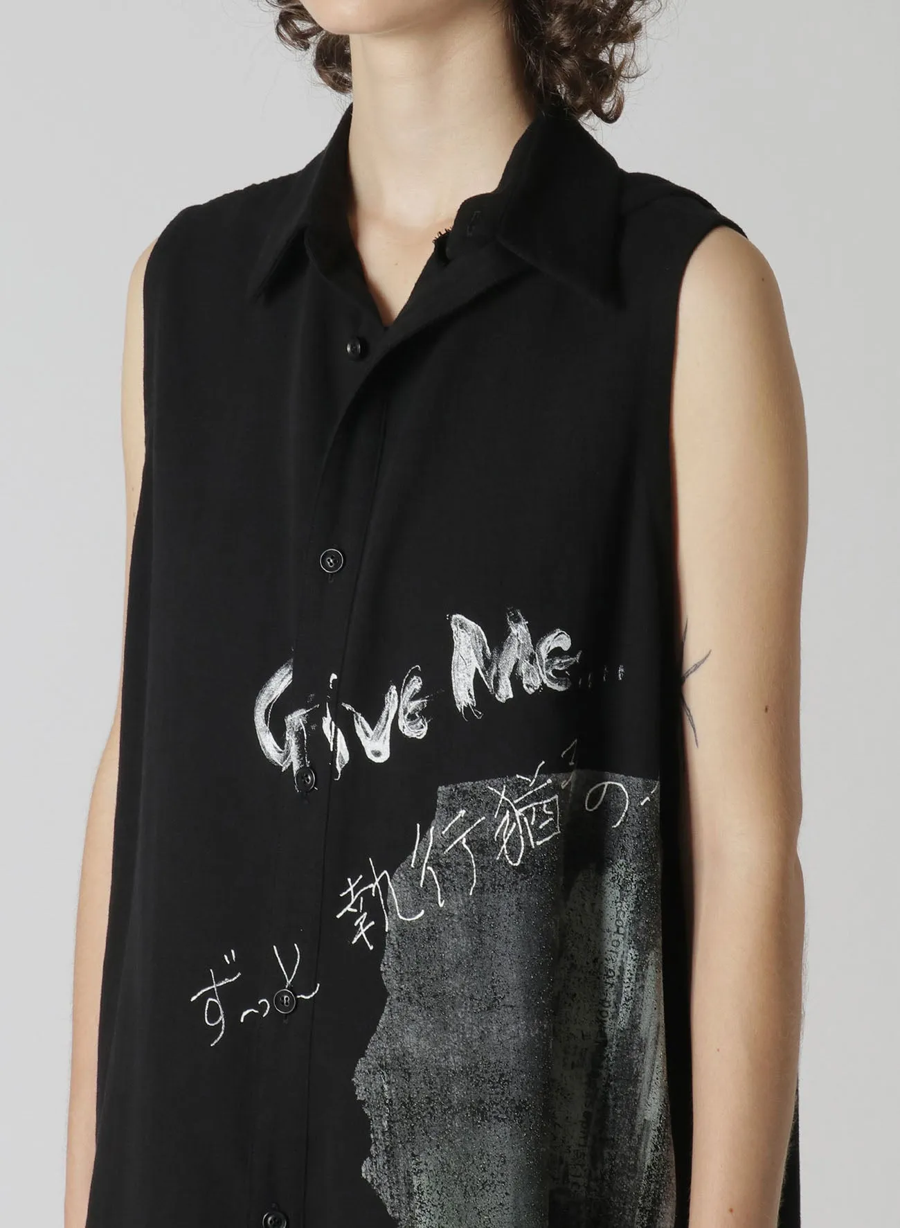 COTTON/LINEN GABARDINE PRINTED ASYMMETRIC SLEEVELESS BLOUSE sold by Yohji Yamamoto product image thumbnail 5