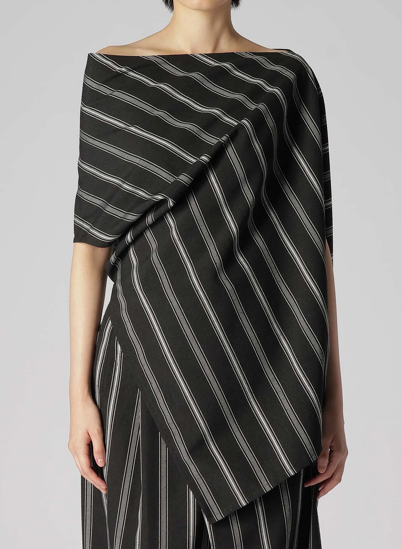 HARD TWISTED STRIPE CONVERTIBLE BLOUSE sold by Yohji Yamamoto product image thumbnail 4