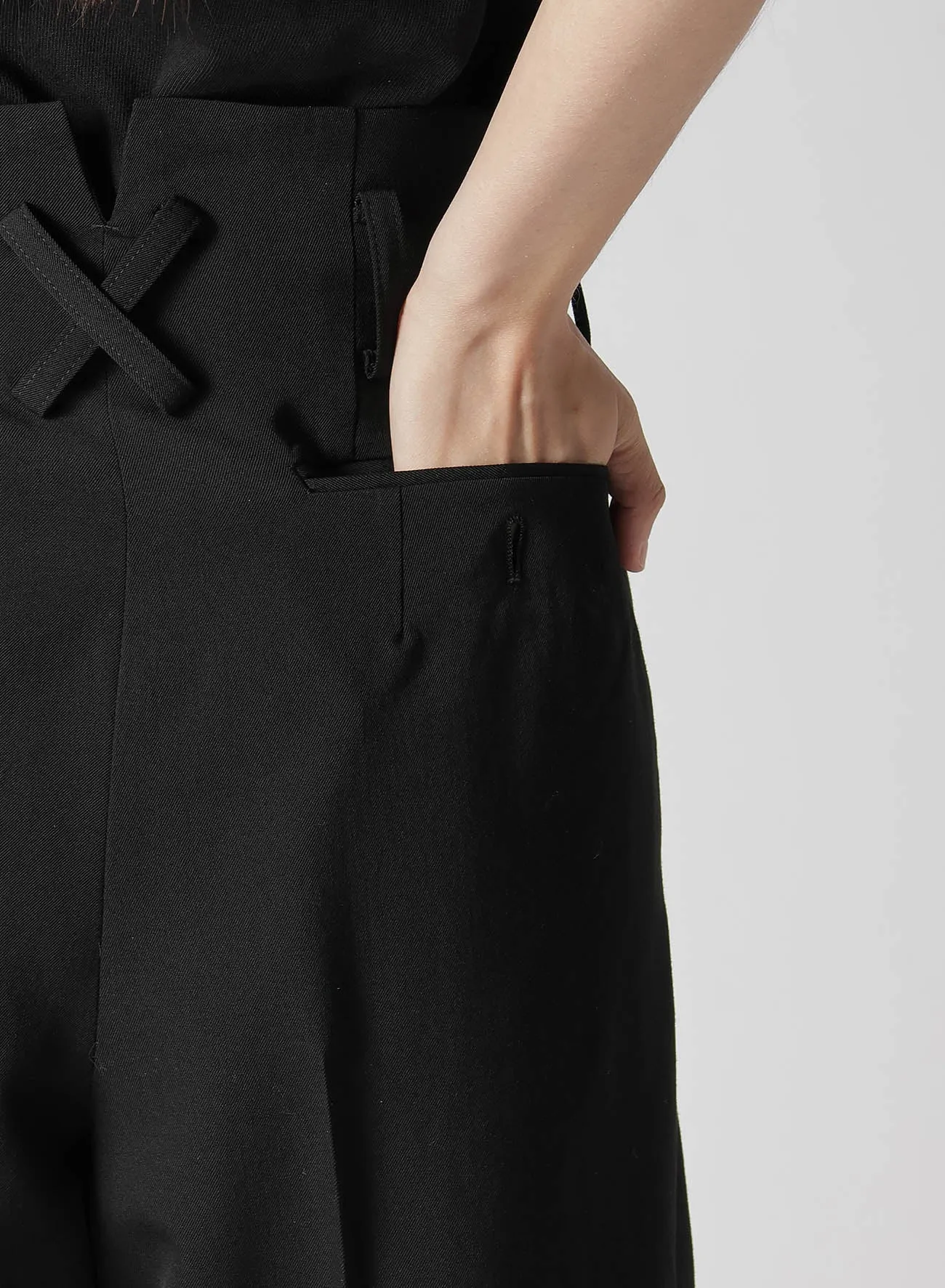 HIGH TWISTED WASHER WOOL GABARDINE DOUBLE LAYERED PANTS sold by Yohji Yamamoto product image thumbnail 5