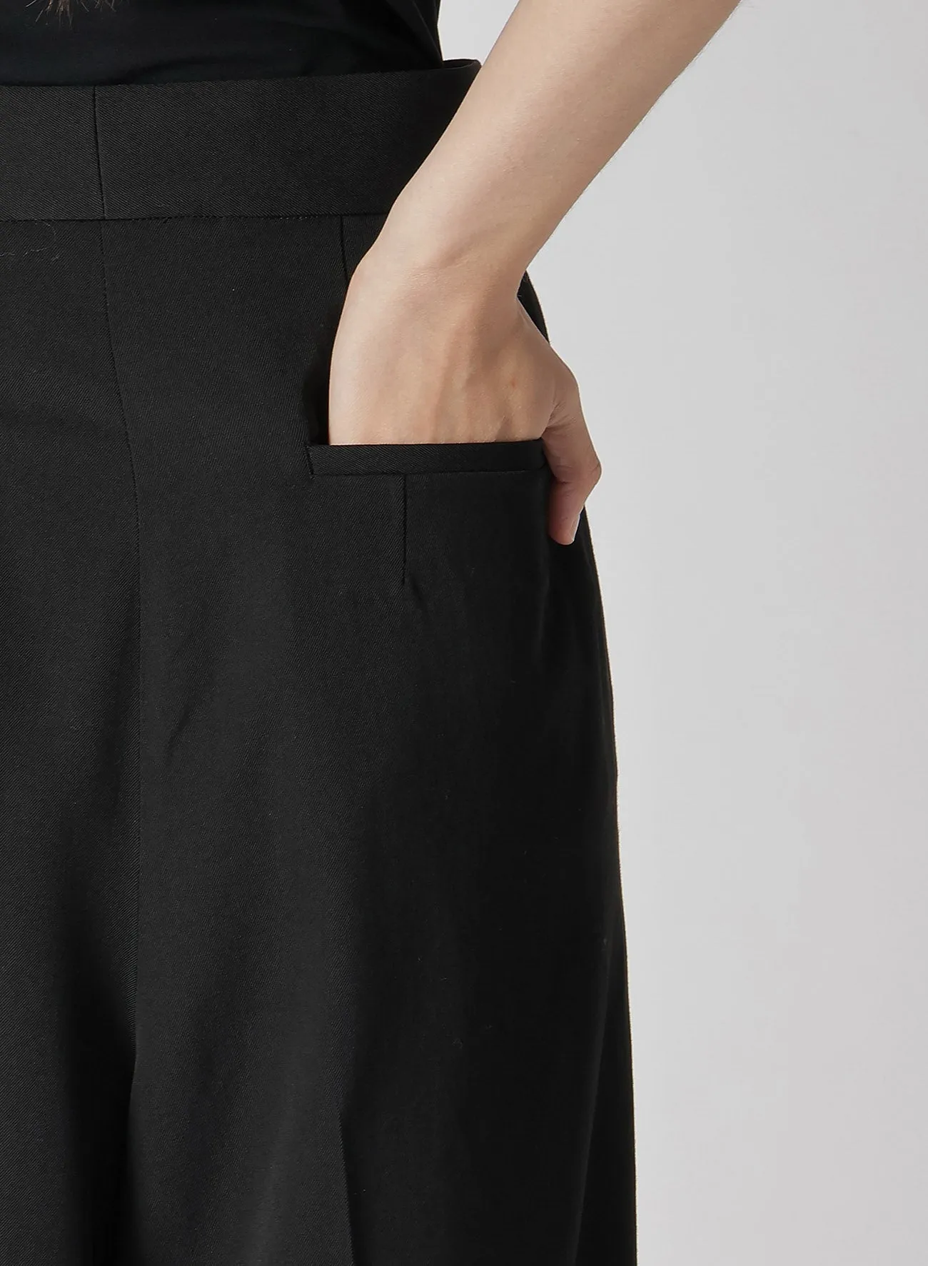 HIGH TWISTED WASHER WOOL GABARDINE FRONT TUCK PANTS sold by Yohji Yamamoto product image thumbnail 5