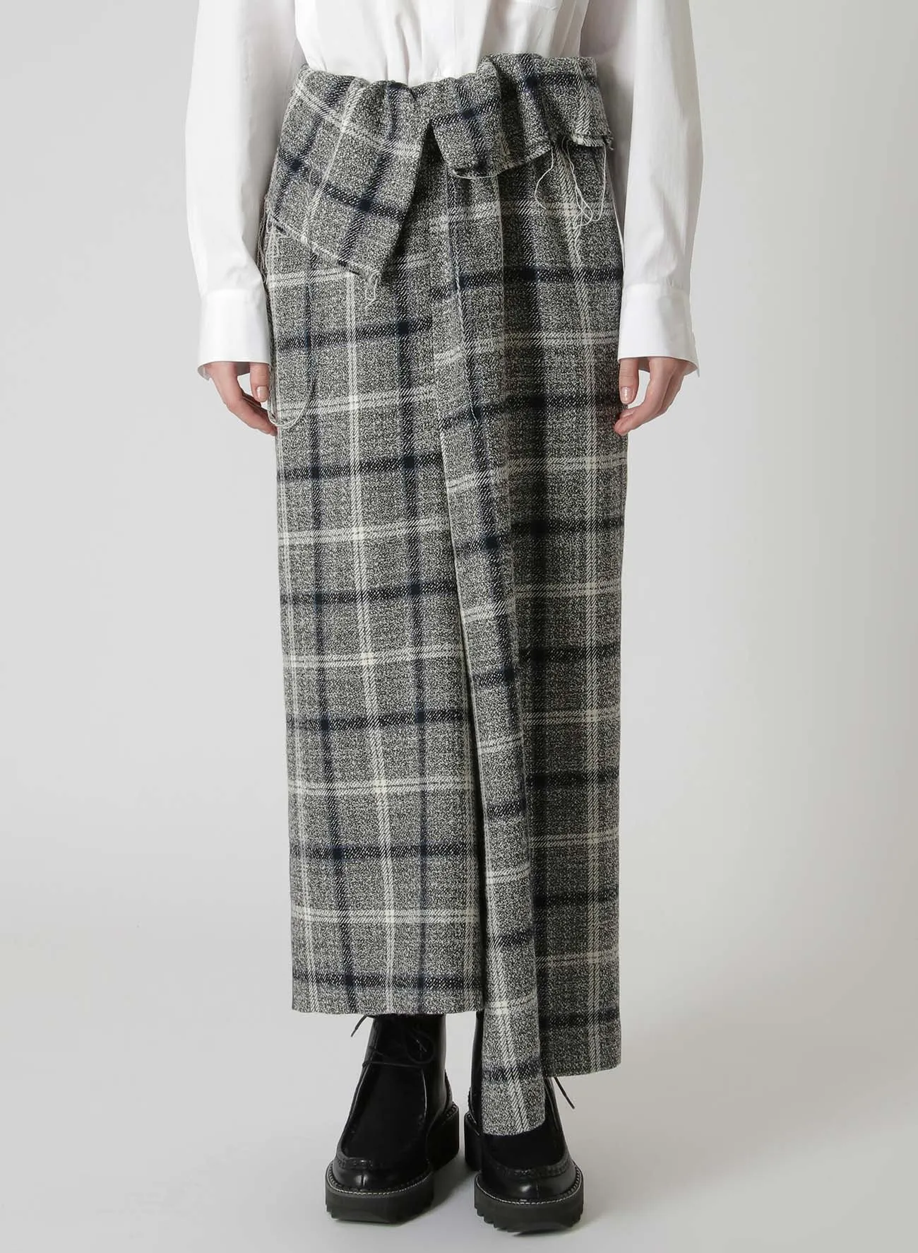 WOOL/ACRYLIC ASYMMETRIC TUBE SKIRT sold by Yohji Yamamoto product image thumbnail 4
